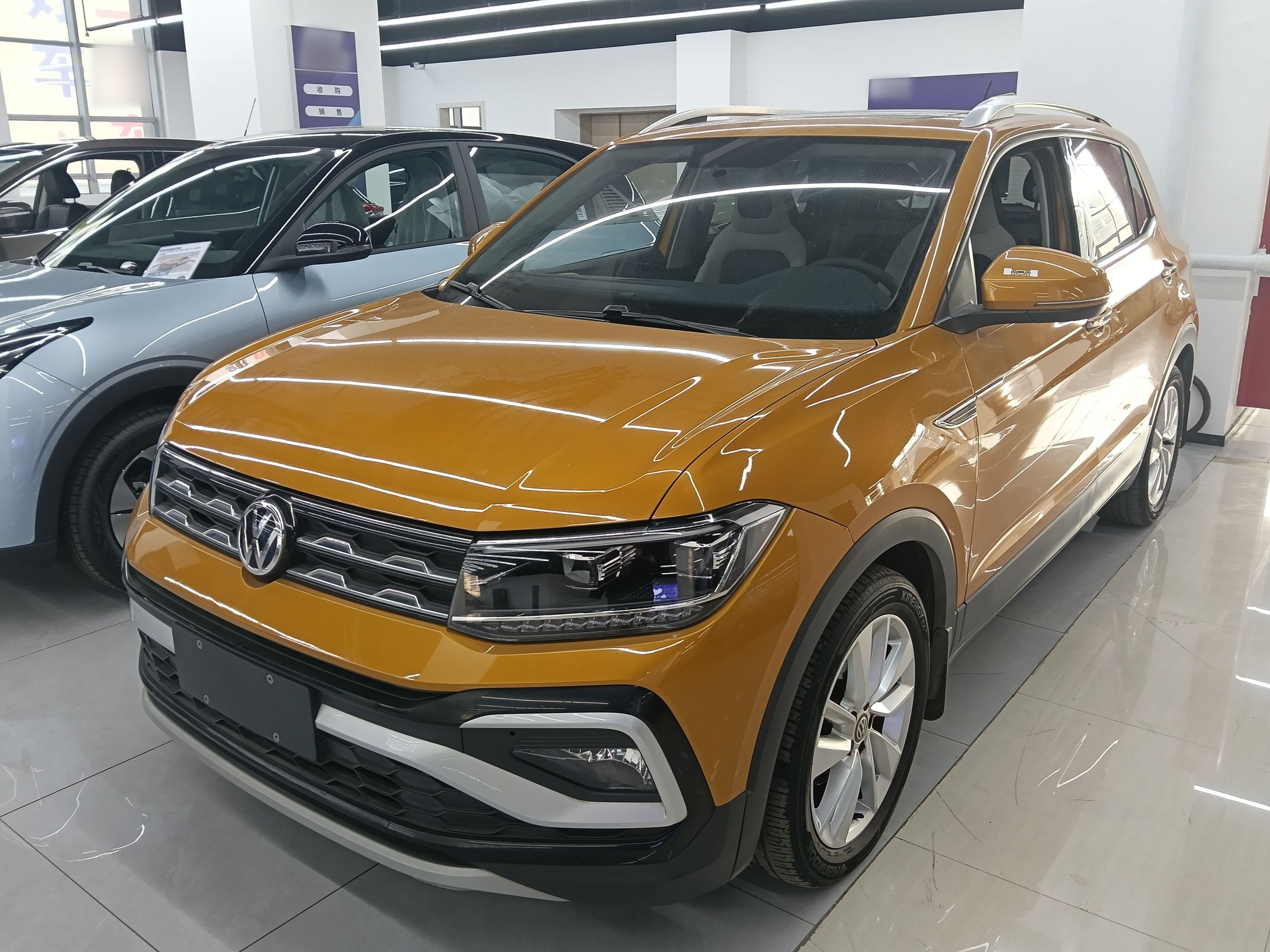 Volkswagen T-Cross 2019 car image 