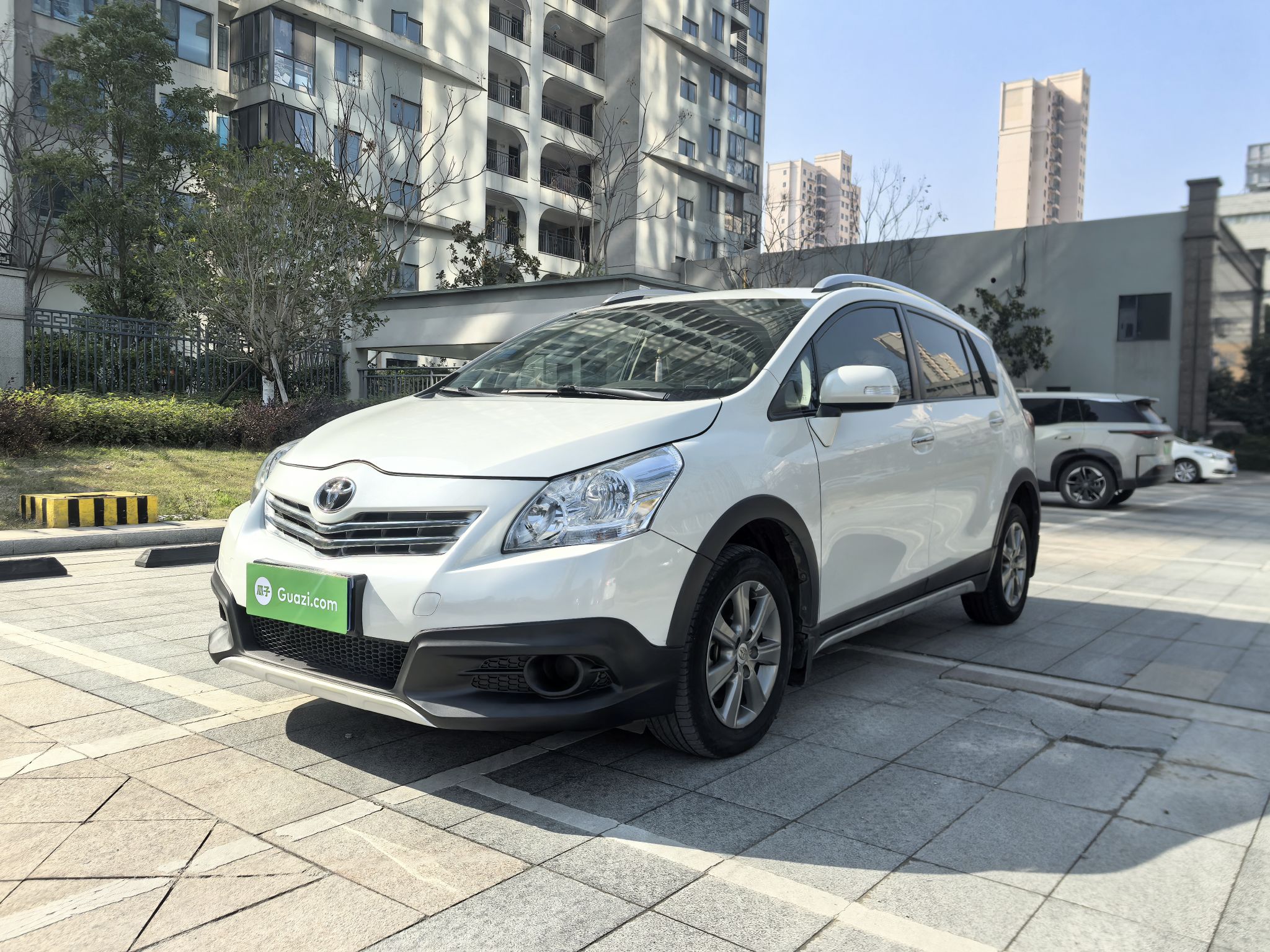 Toyota Verso 2016 car image 