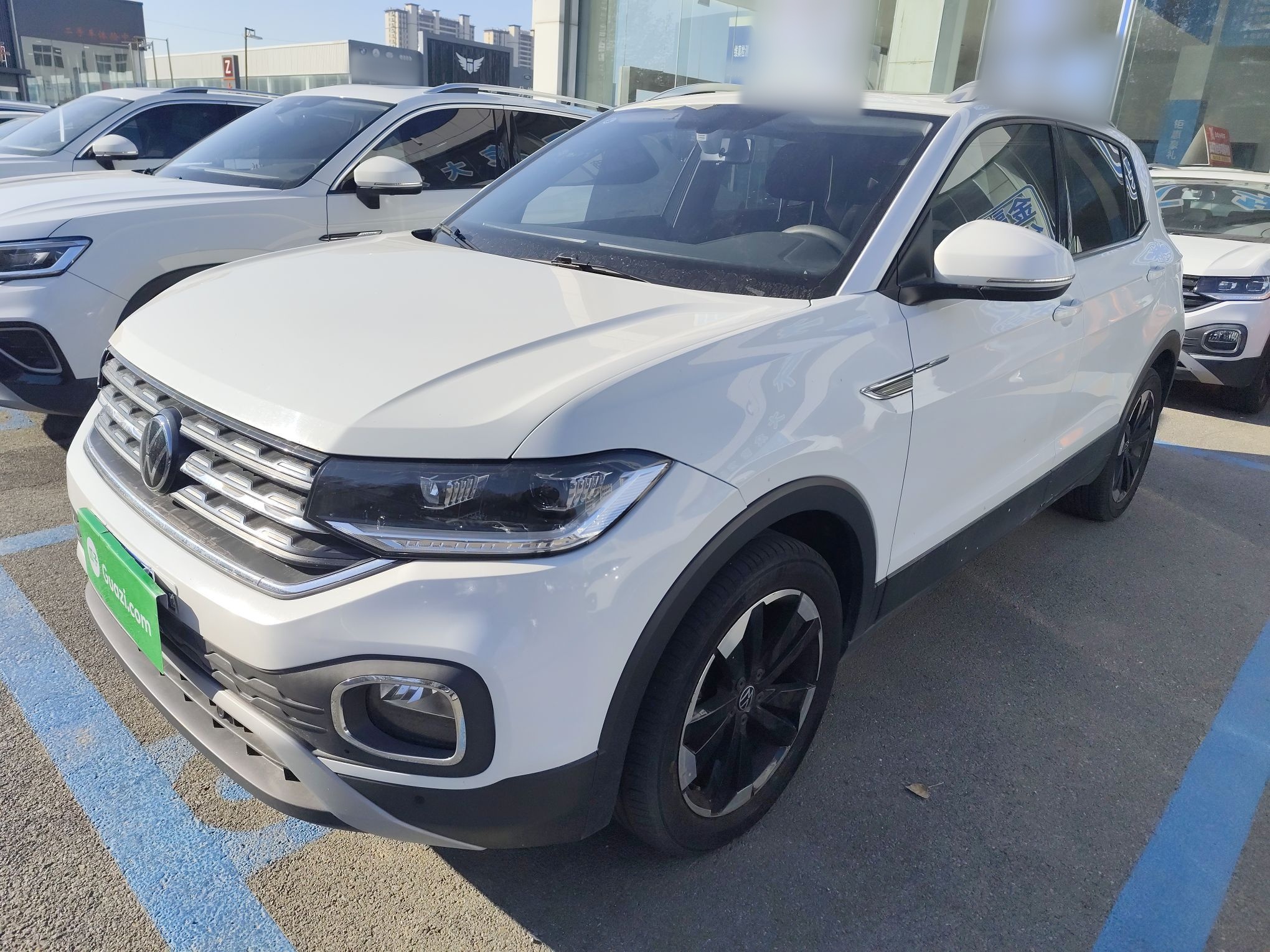 Tacqua 2023 imagen de coche 