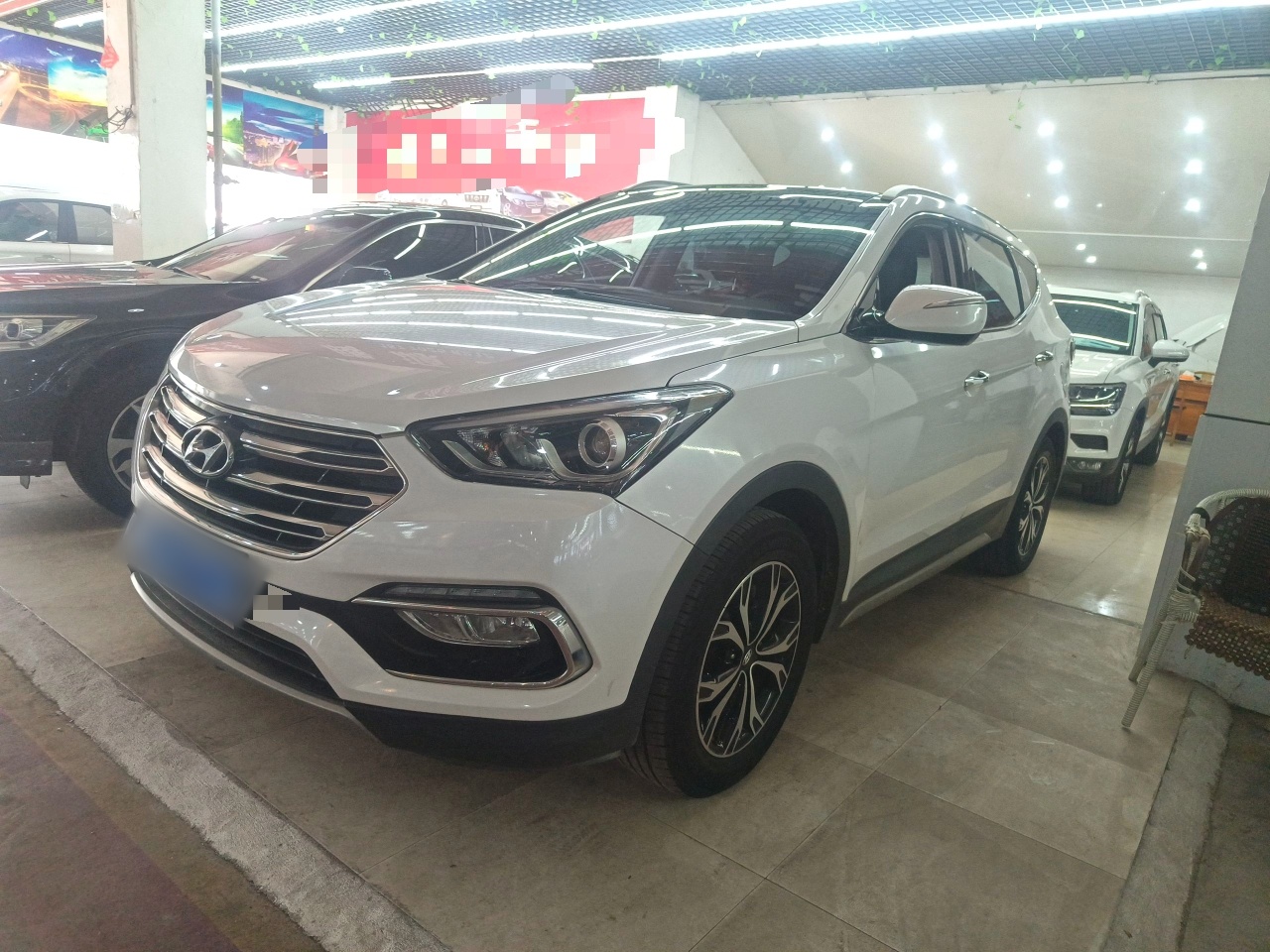 Hyundai Santa Fe 2017 Hyundai Santa Fe 2017 car image