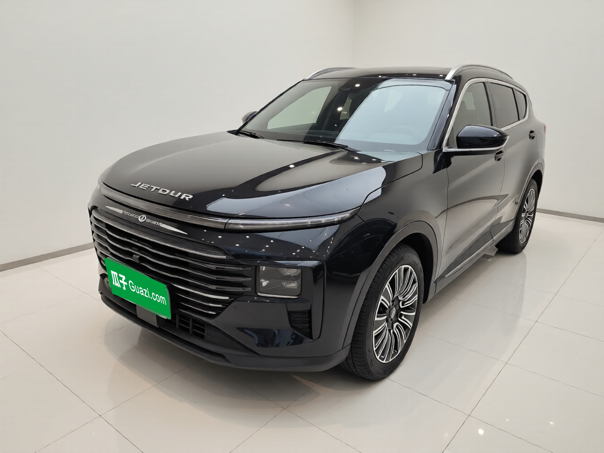 X70 PLUS 2024 car image 