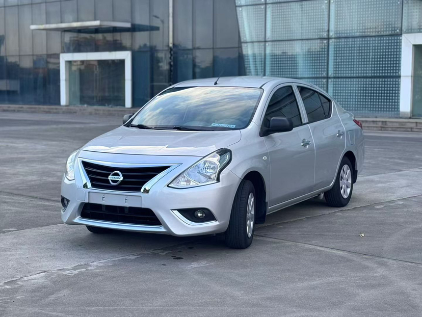 Nissan Sunny 2018 immagine di auto 