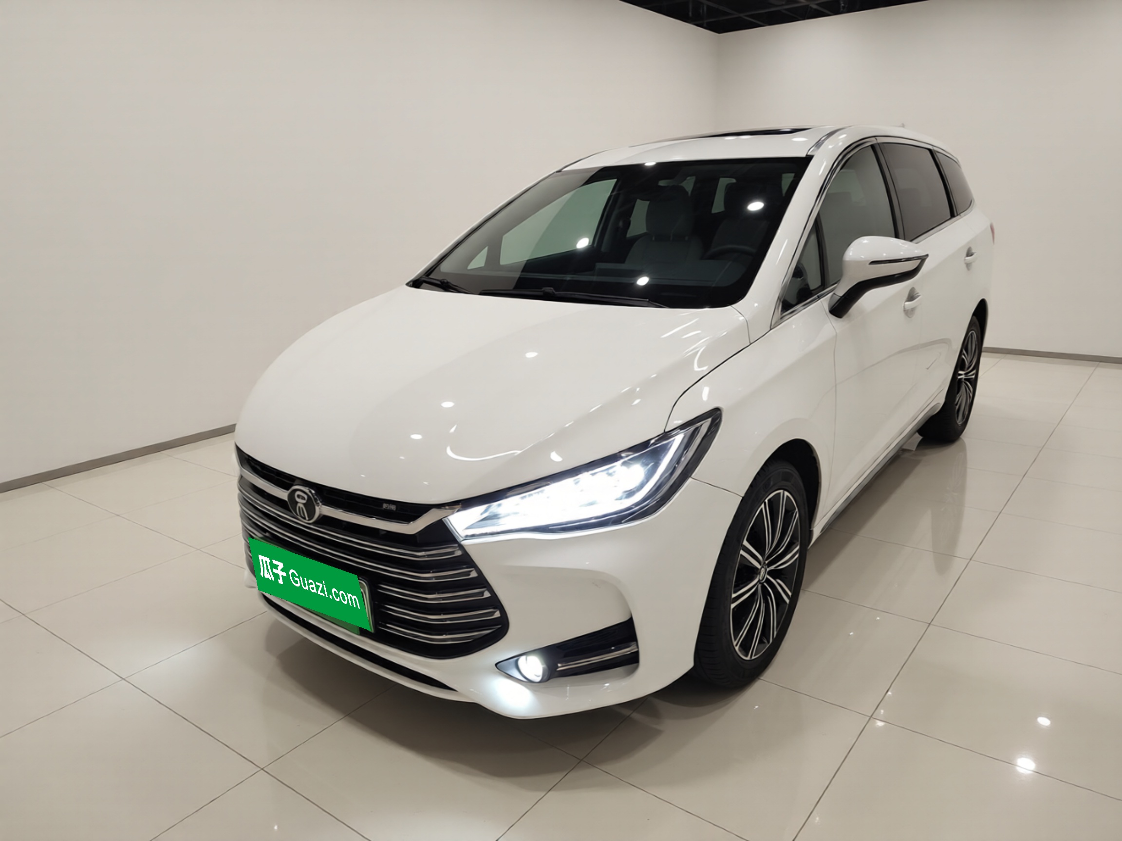 BYD 2019 car image 