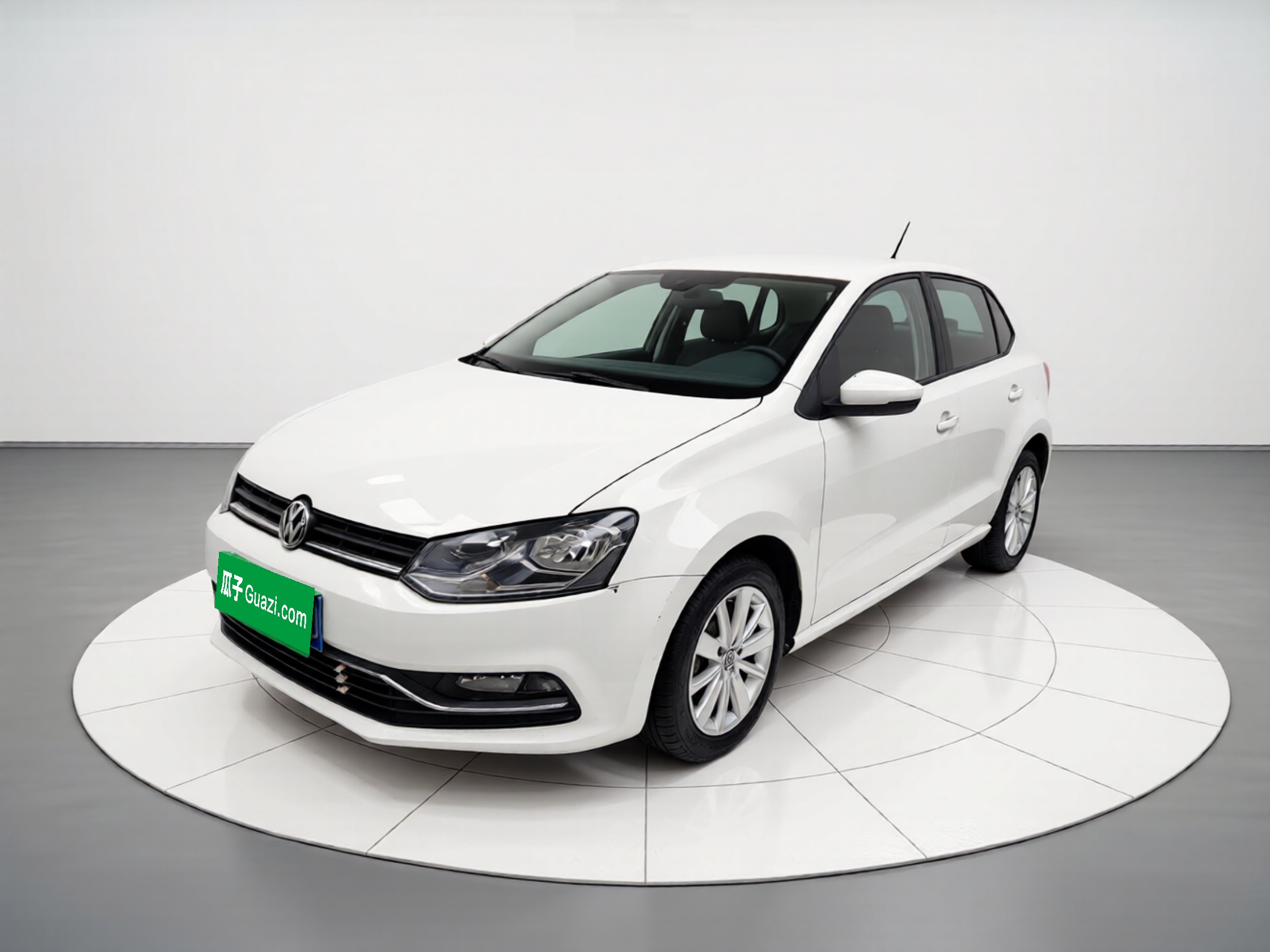 Polo 2015 Polo 2015 immagine di auto