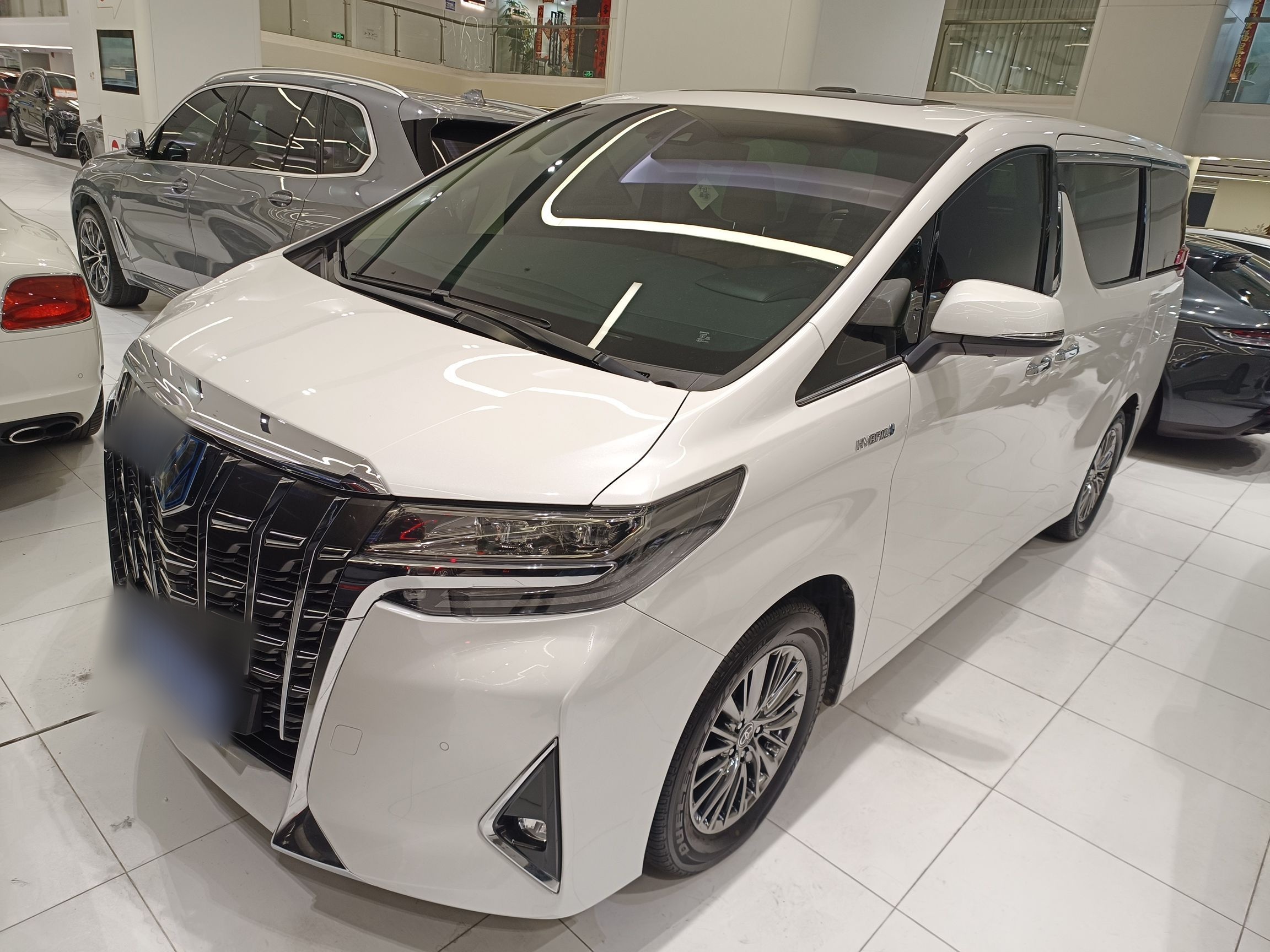 Toyota Alphard 2021 car image 