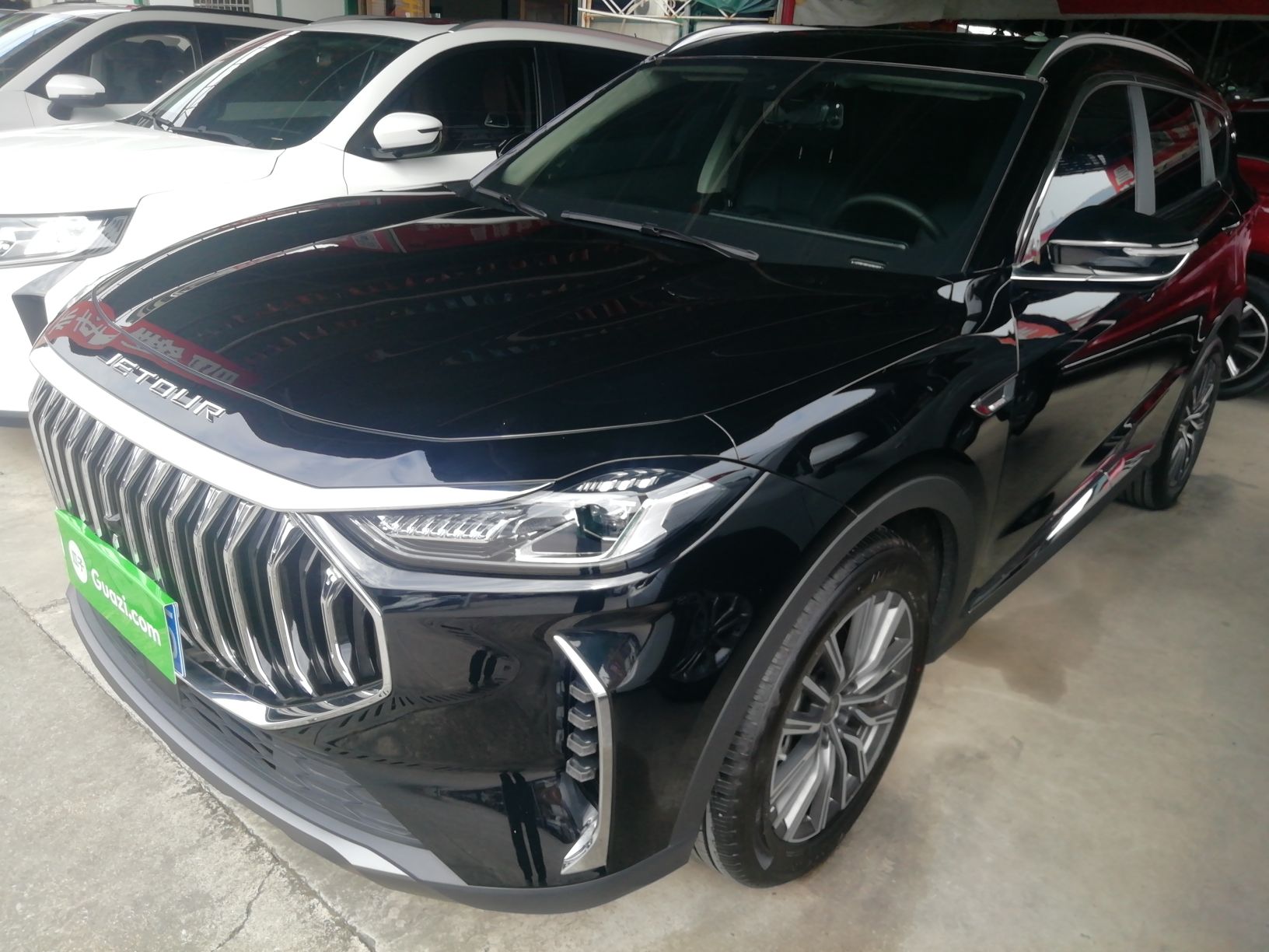 X70 PLUS 2025 car image 