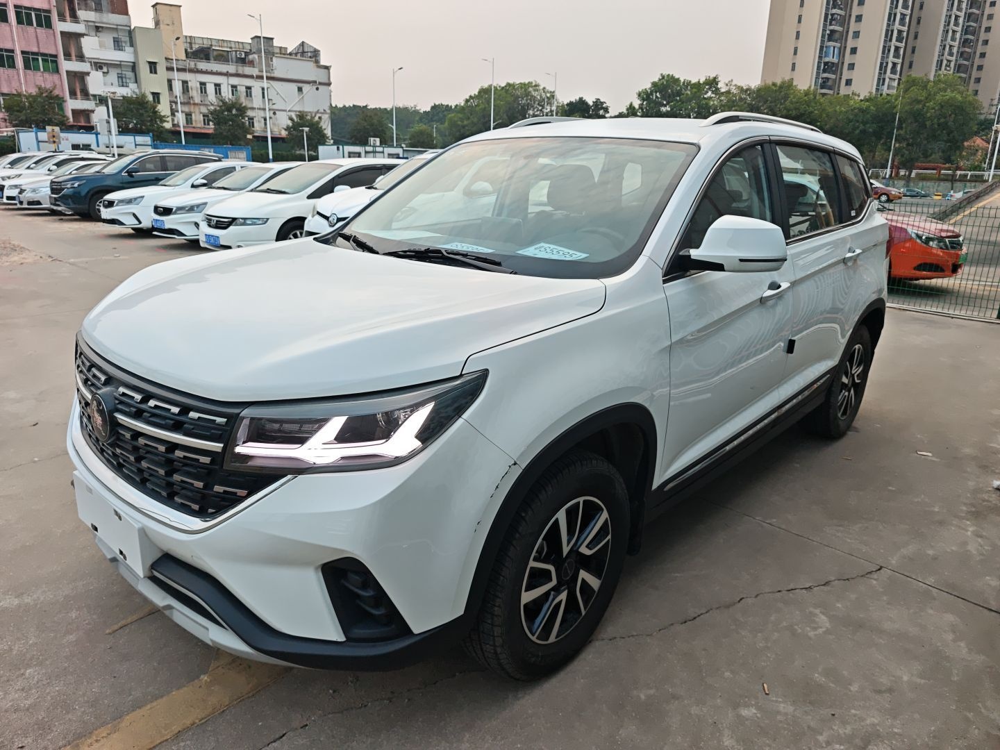 T5 2022 car image 