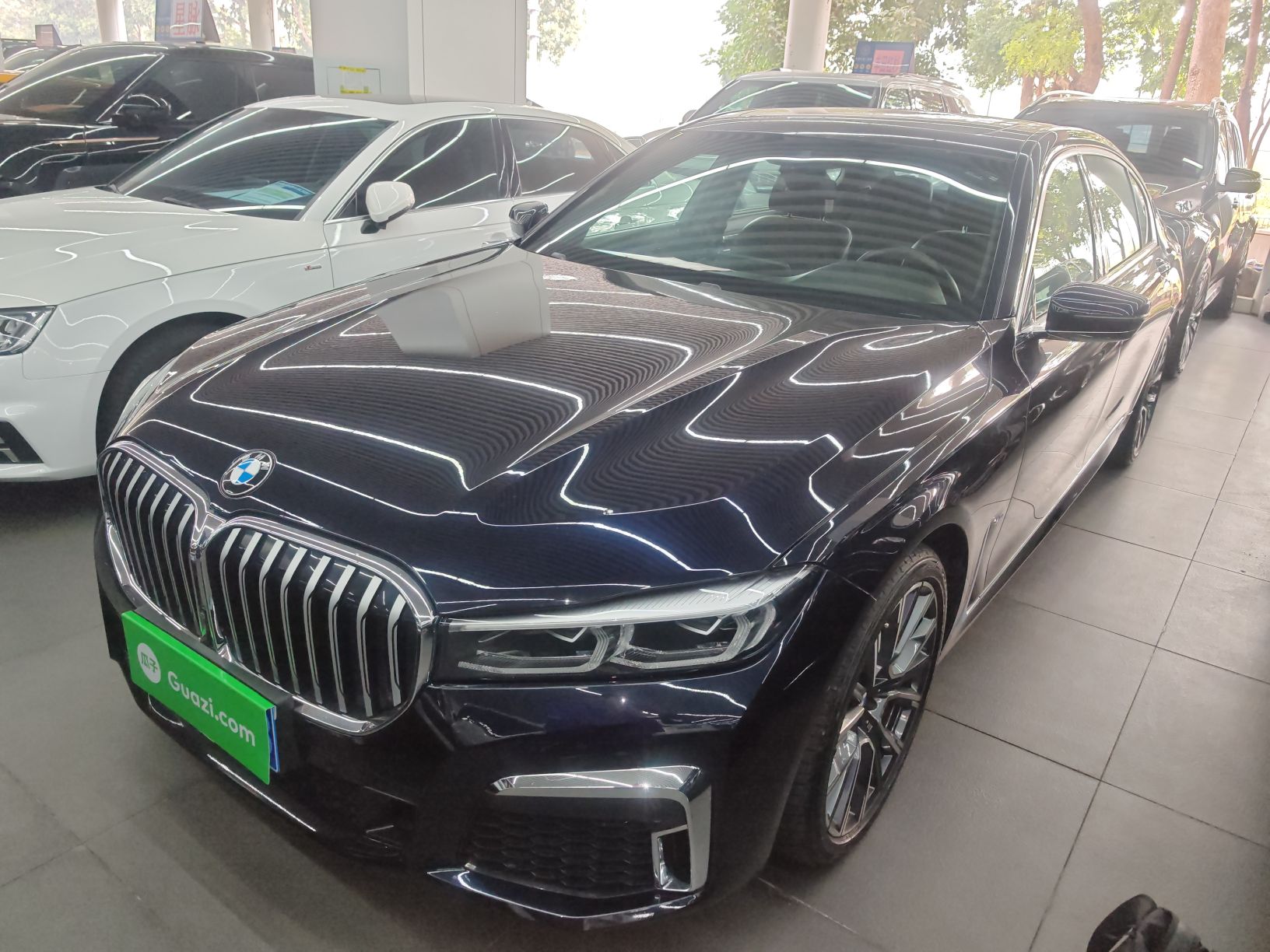 BMW 7 Series 2019 car image 