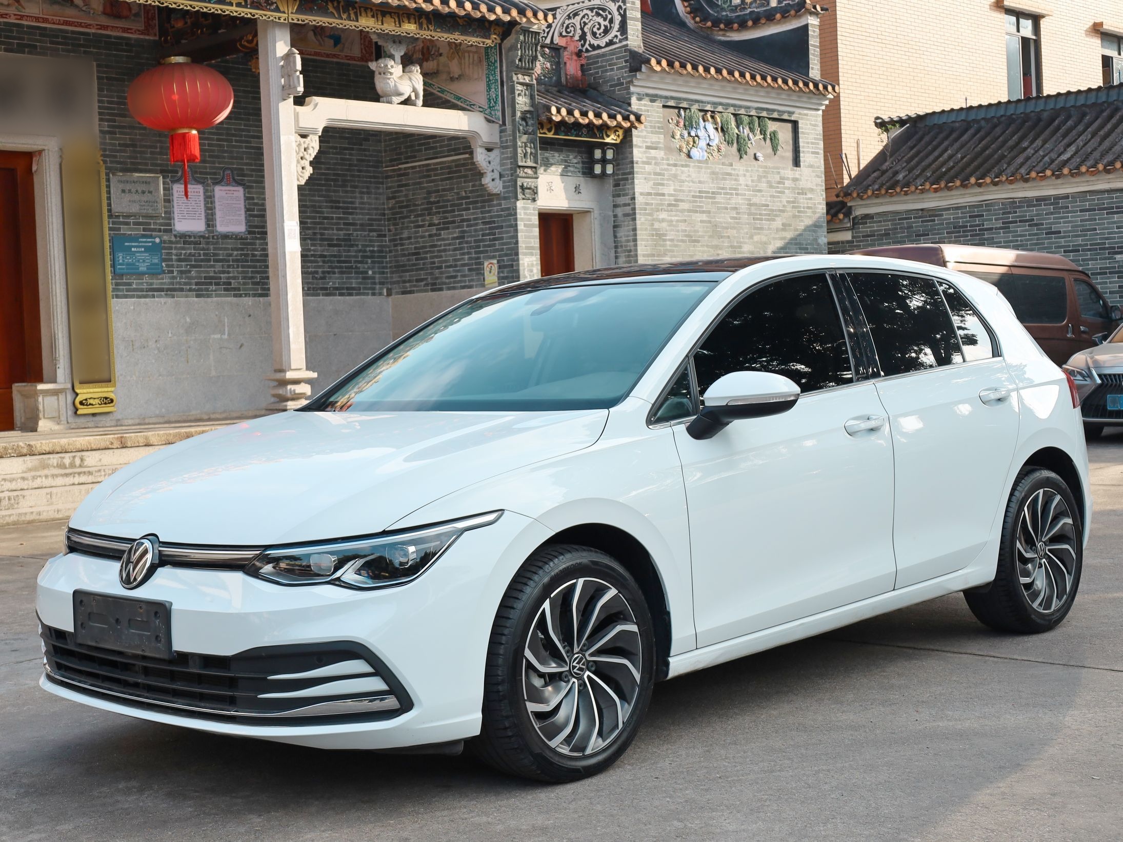Volkswagen Golf 2023 car image 