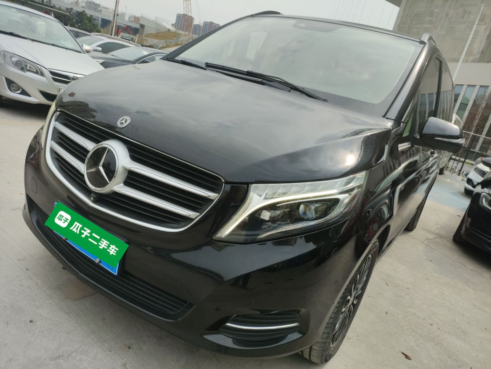 Mercedes-Benz V Class 2020 car image 