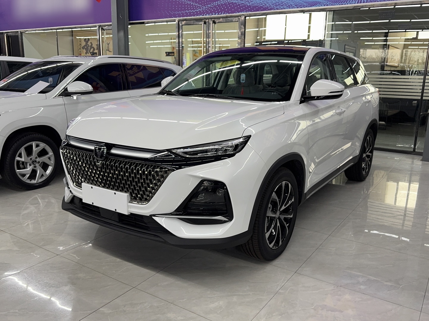 Changan X7 PLUS car image 