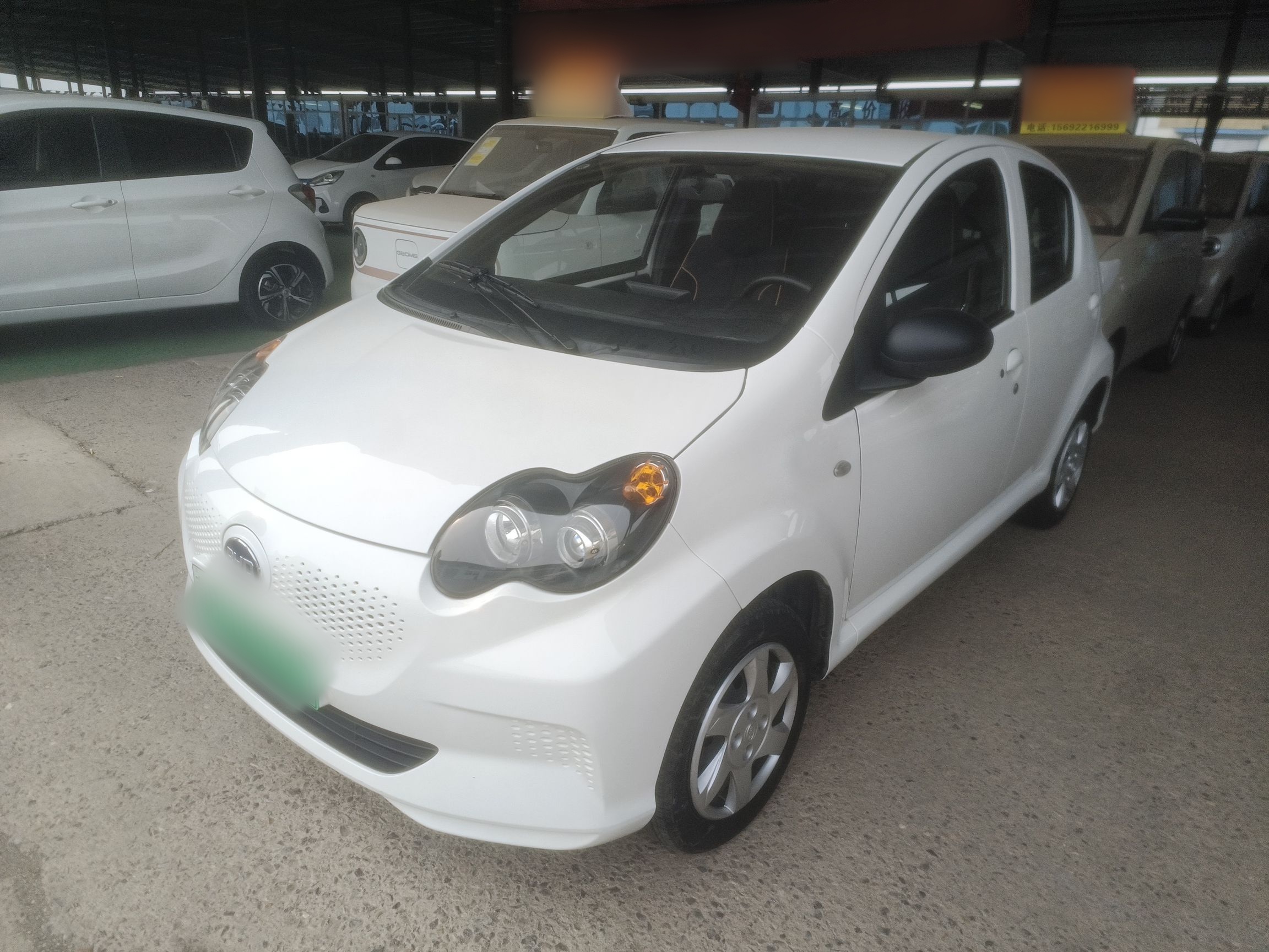 BYD e1 2021 car image 