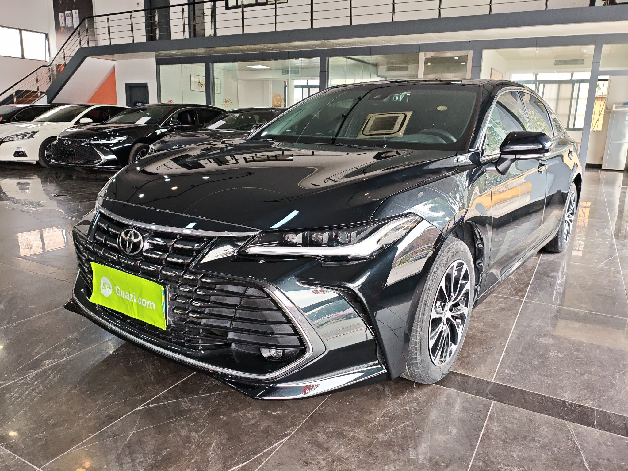 Toyota Avalon 2023 汽车图片 