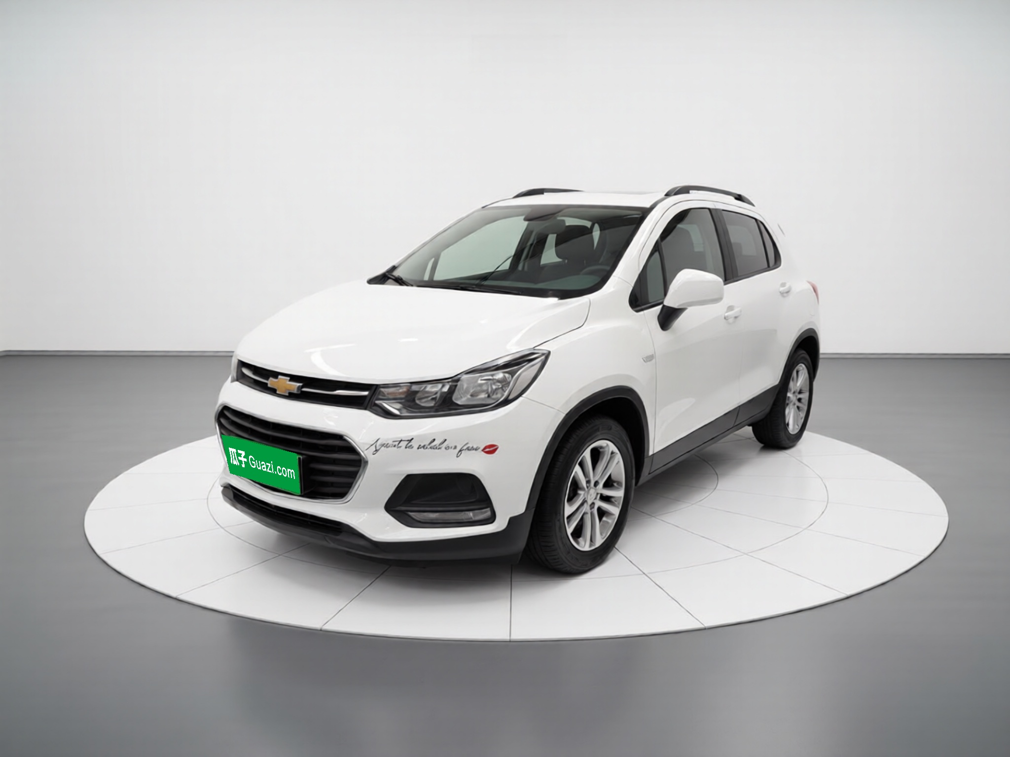 Chevrolet Tracker 2017 car image 