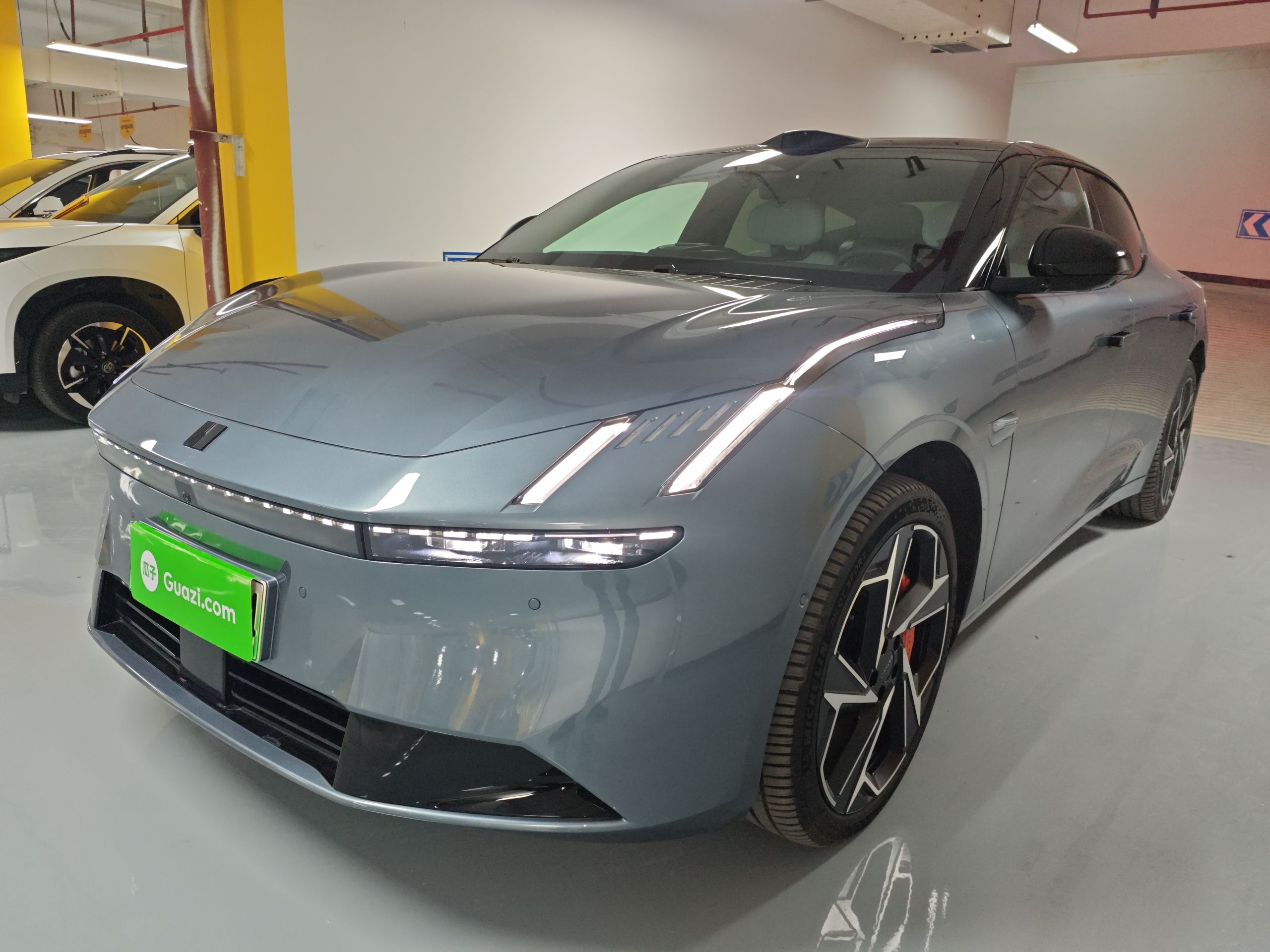 Lynk & Co 2024 car image 
