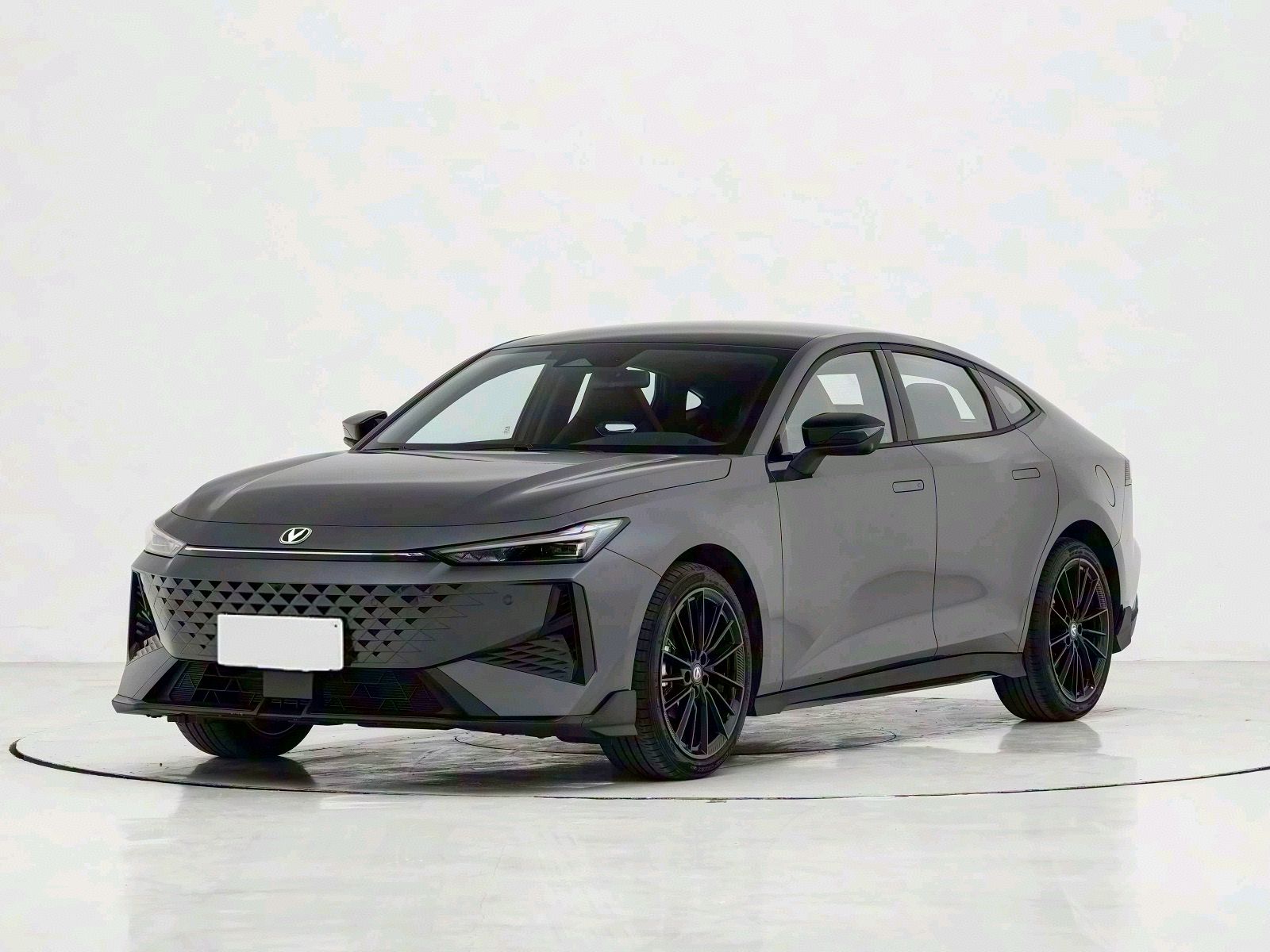 Changan UNI-V 2025 car image 