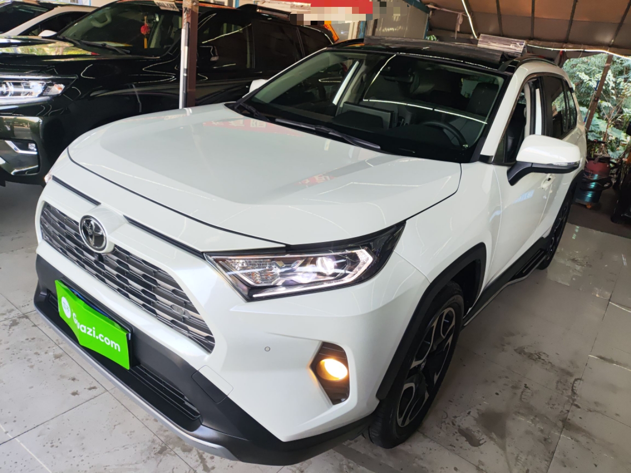 Toyota RAV4 2020 Toyota RAV4 2020 car image