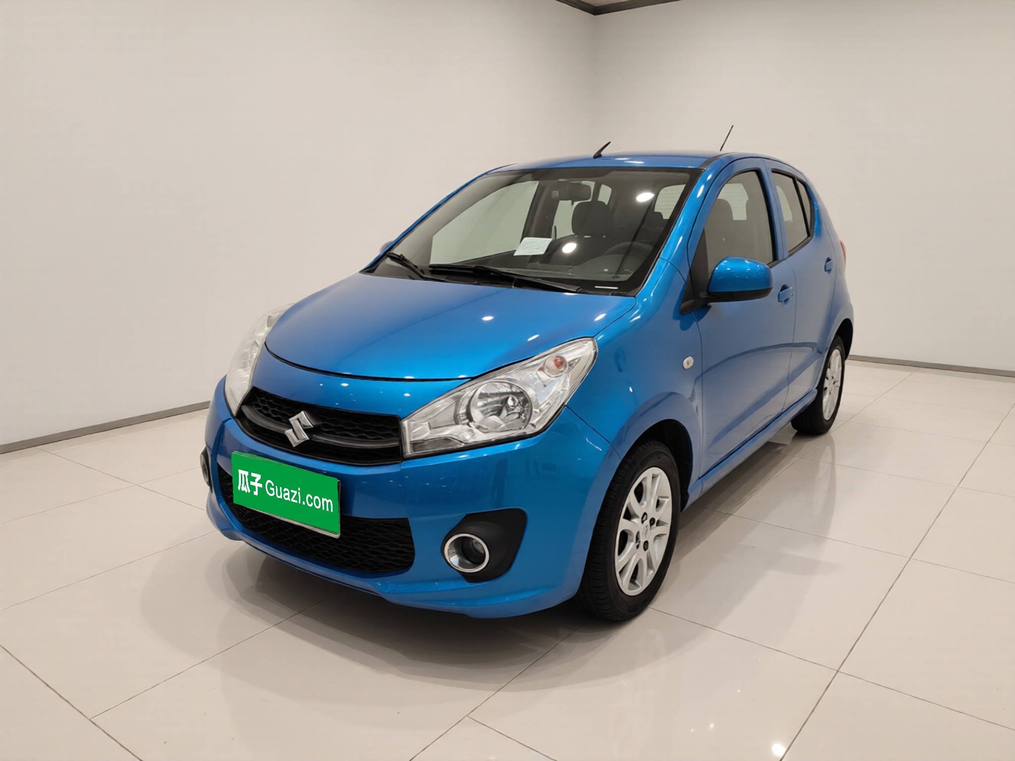 Suzuki 2015 Suzuki 2015 car image