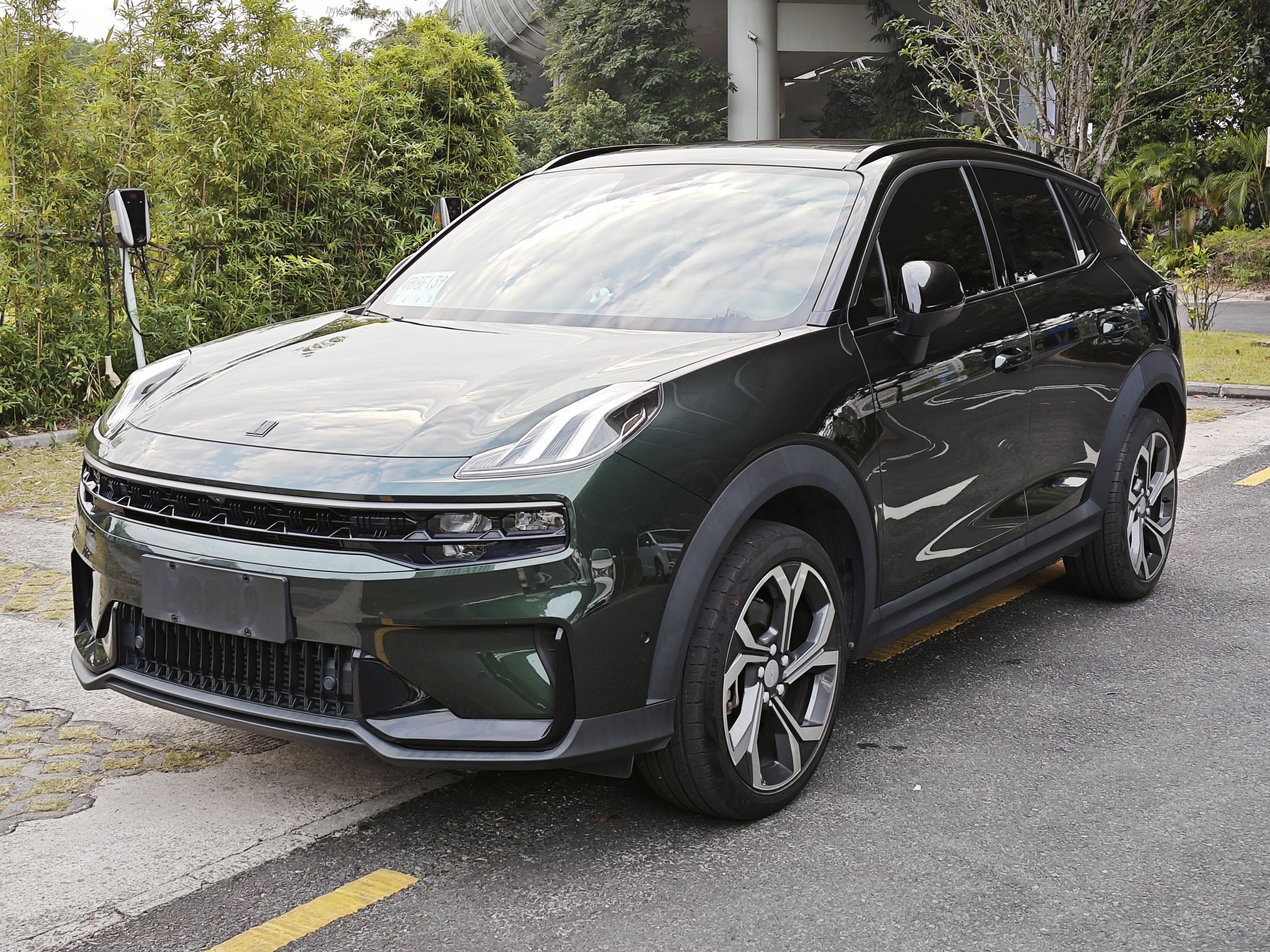 Lynk & Co 06 2023 car image 