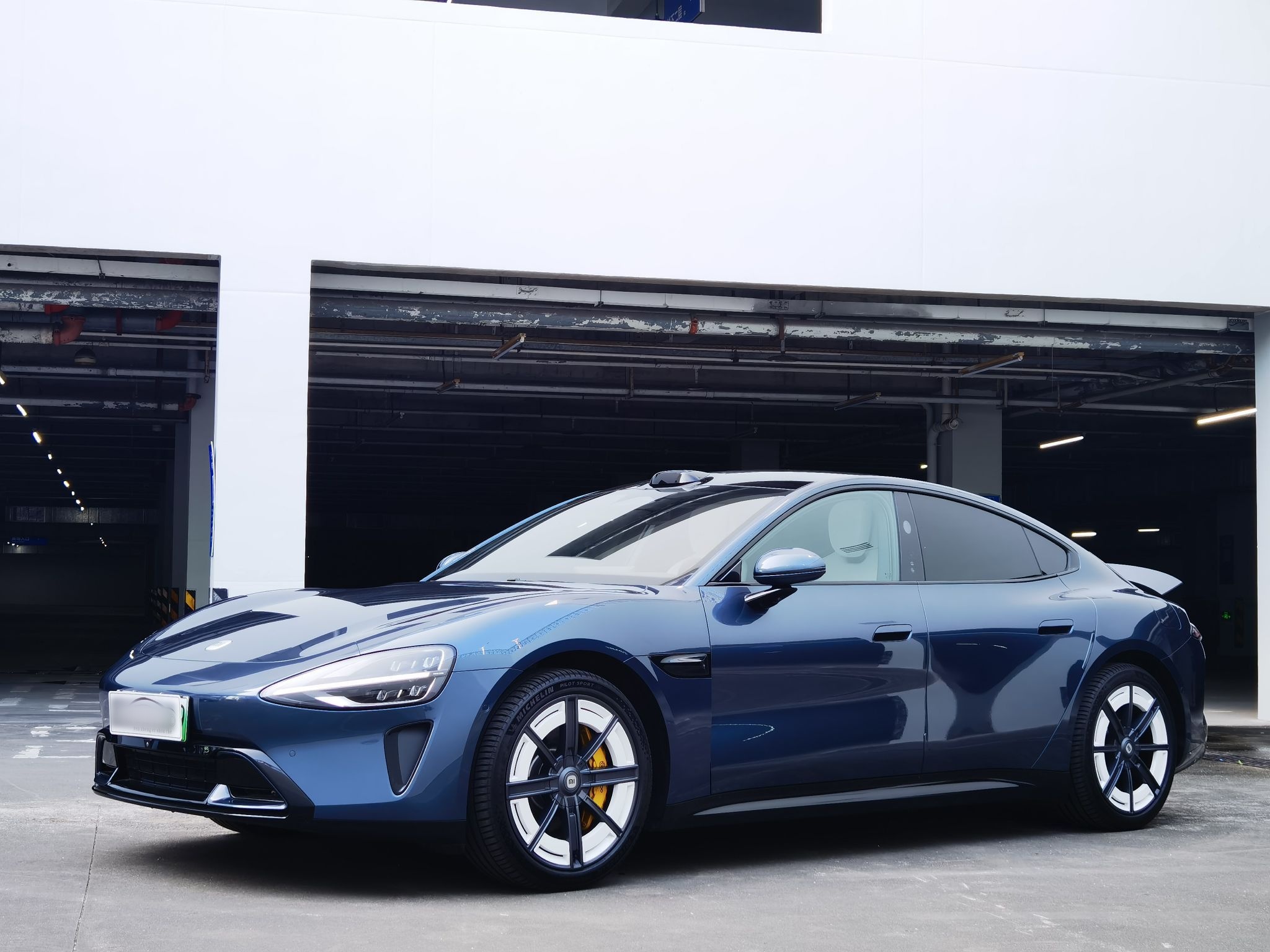 MI SU7 2025 汽车图片 