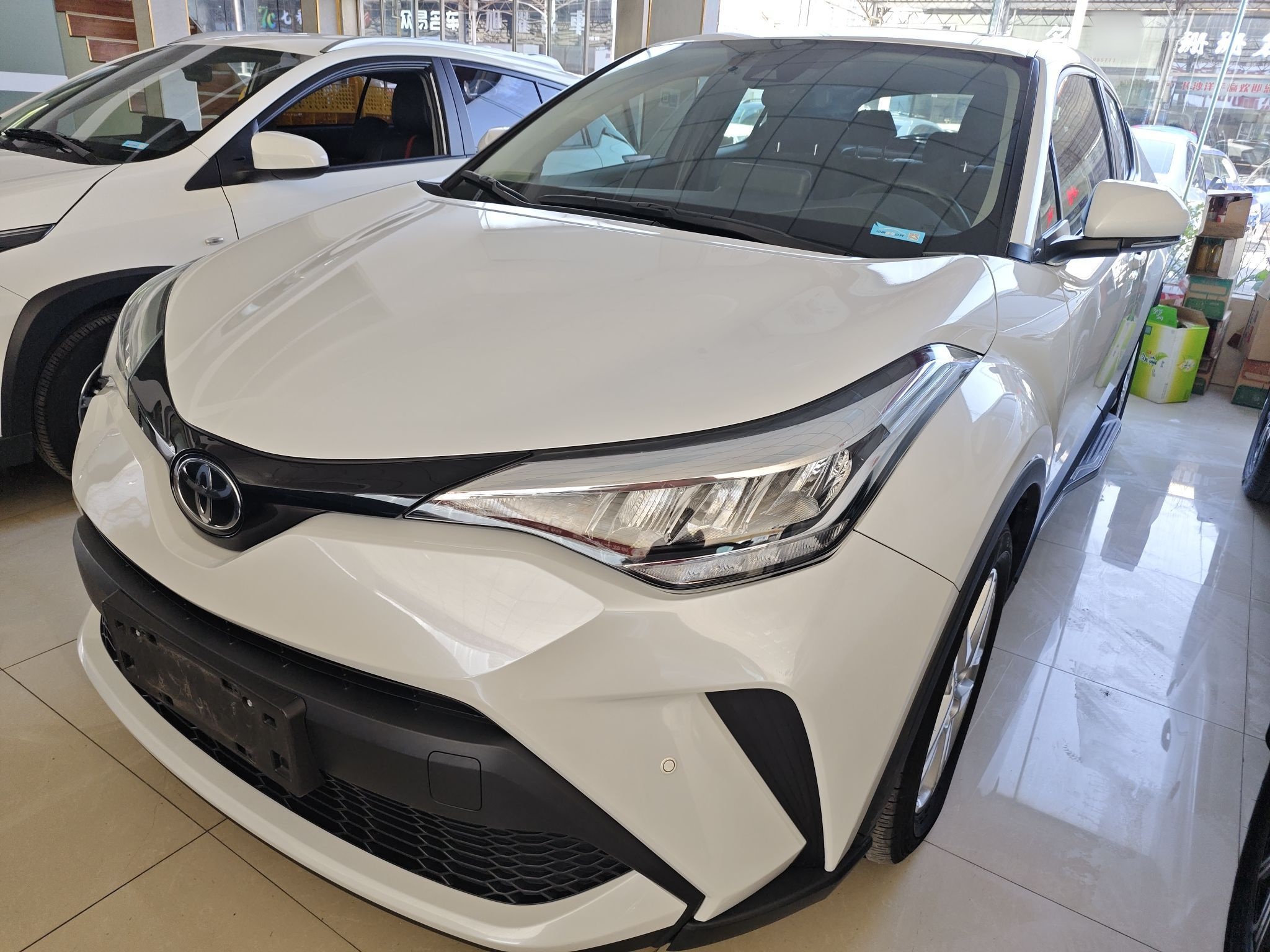 Toyota C-HR 2022 Toyota C-HR 2022 car image