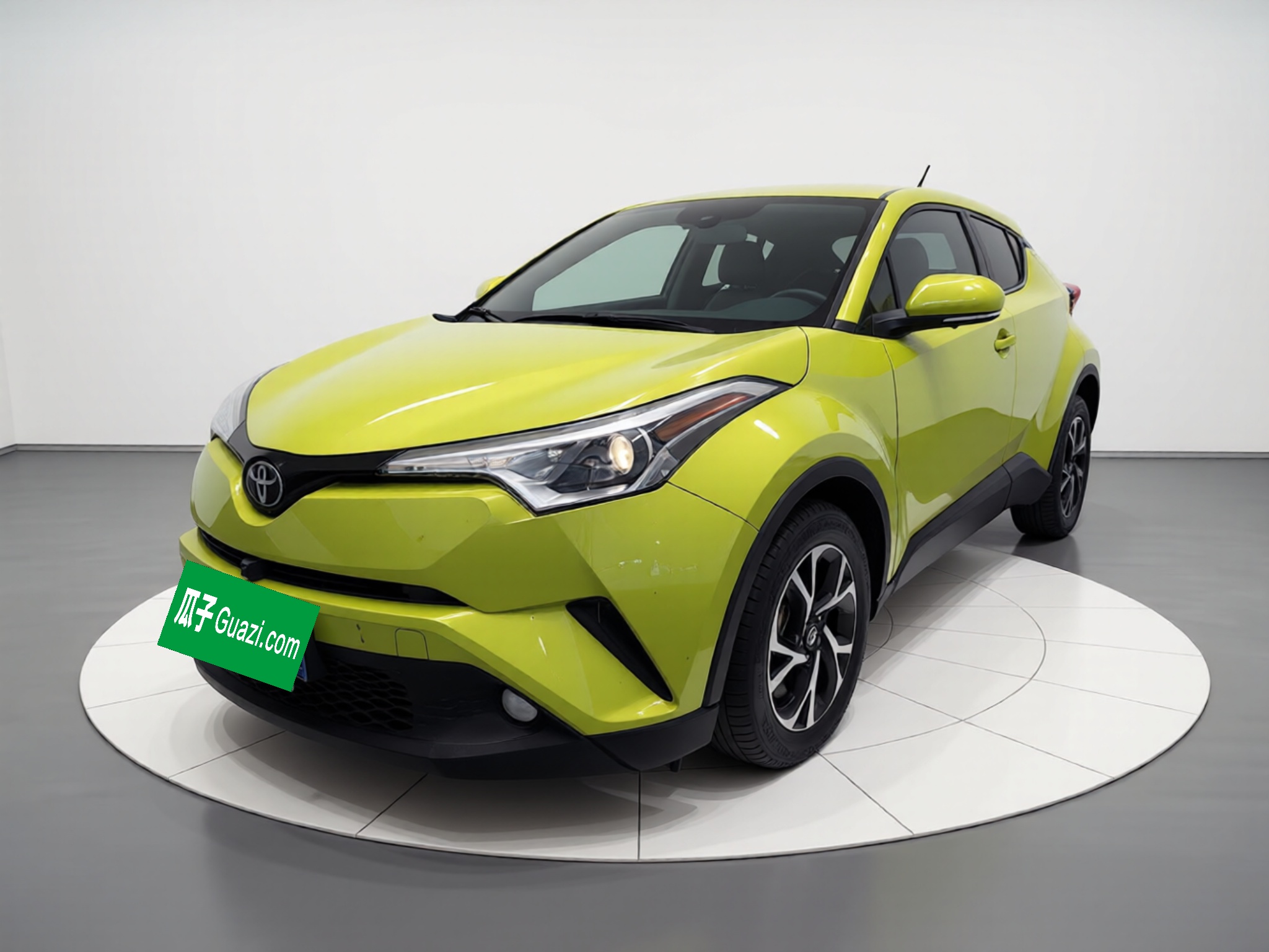 Toyota C-HR 2018 car image 