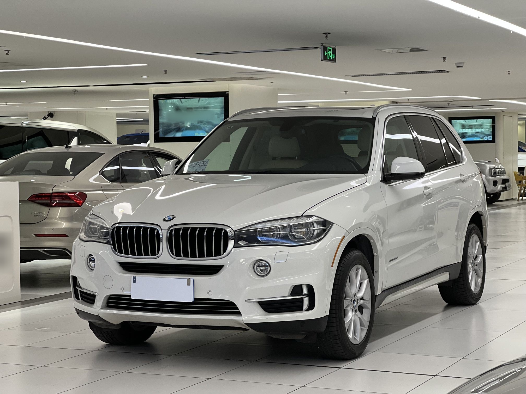 BMW 2015 car image 