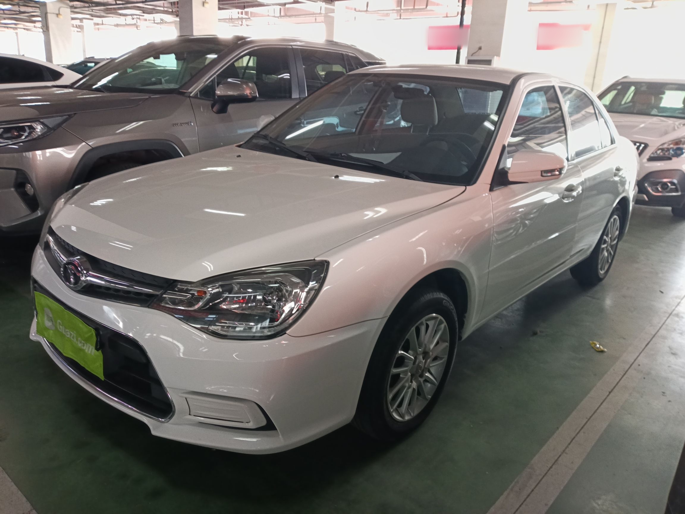 Soueast V3 Lingyue 2019 Soueast V3 Lingyue 2019 car image