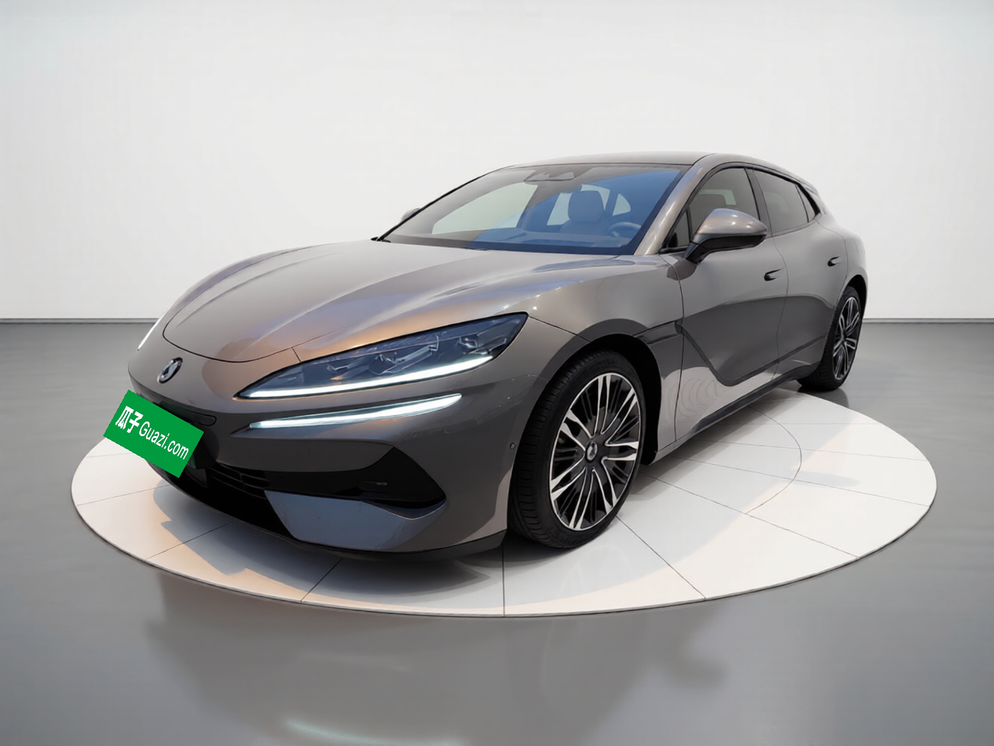 Denza Z9GT 2024 Denza Z9GT 2024 car image