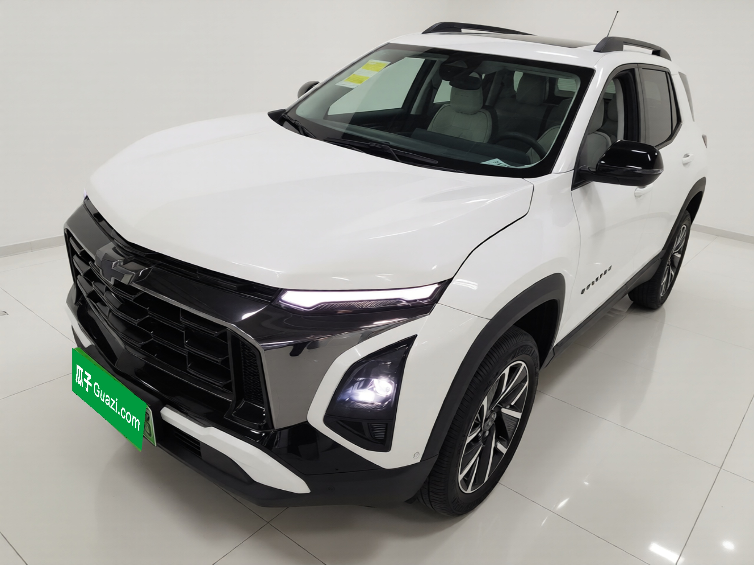 Chevrolet Equinox Plus 2025 car image 