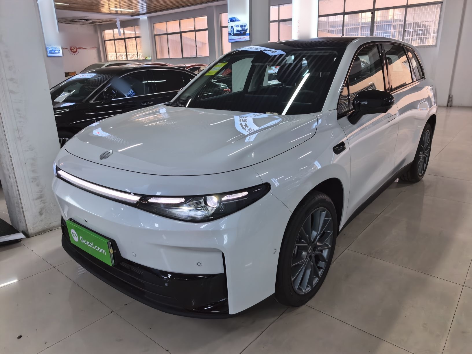 Leapmotor C10 2025 汽车图片 