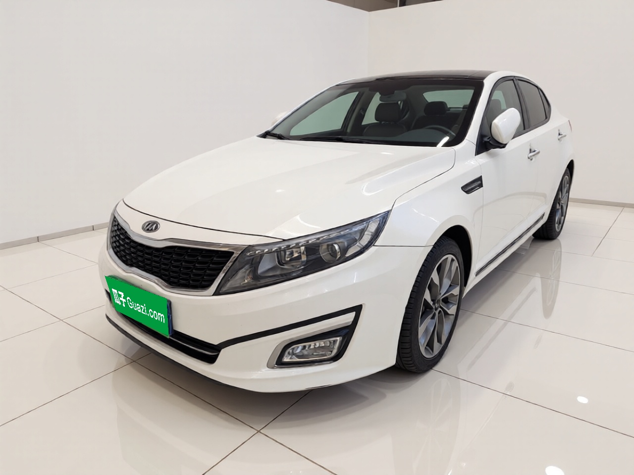 Kia K5 2015 Kia K5 2015 car image
