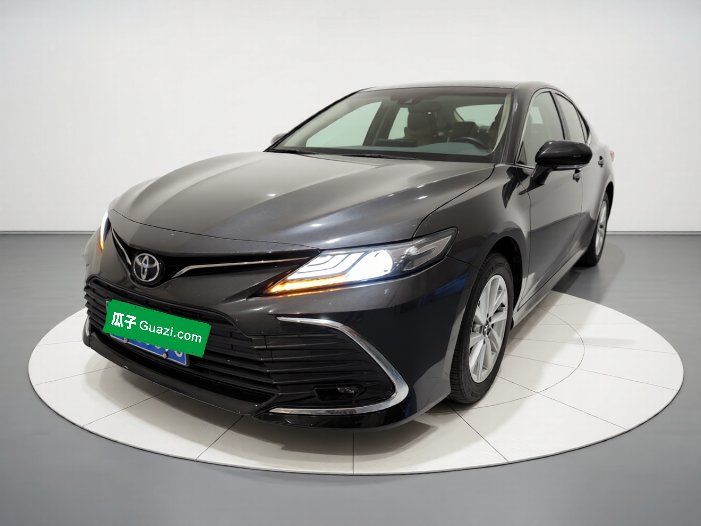 Toyota Camry 2022 汽车图片 