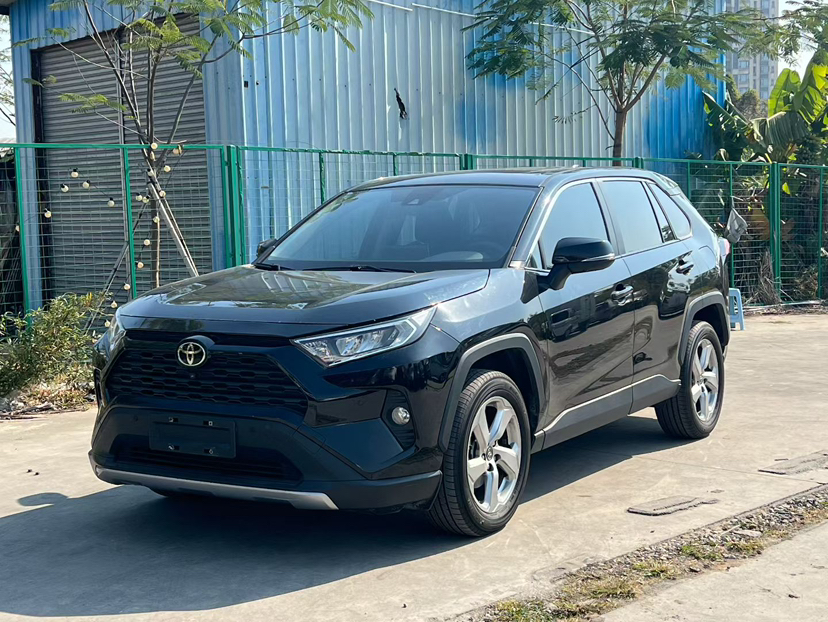 Toyota RAV4 2021 Toyota RAV4 2021 car image