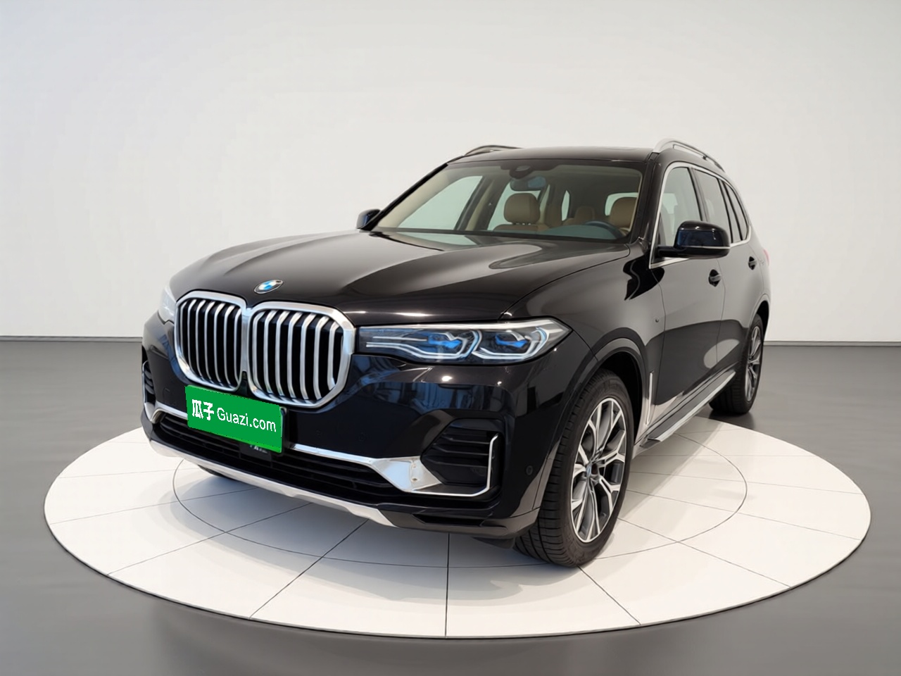BMW X7 2021 car image 