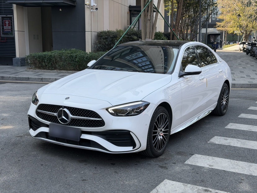 Mercedes-Benz C Class 2025 car image 