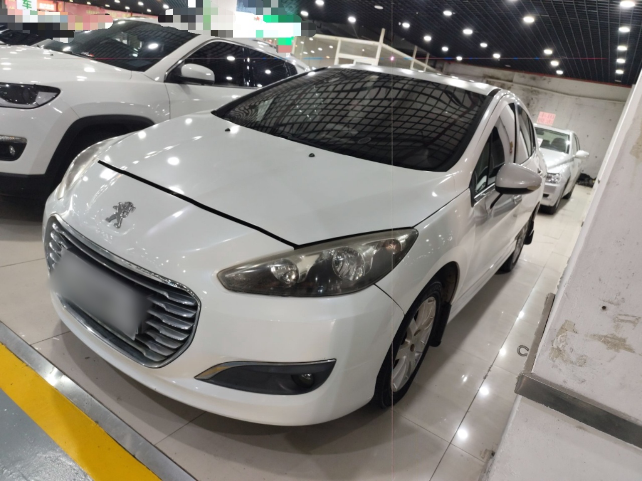 Peugeot 308 2015 car image 