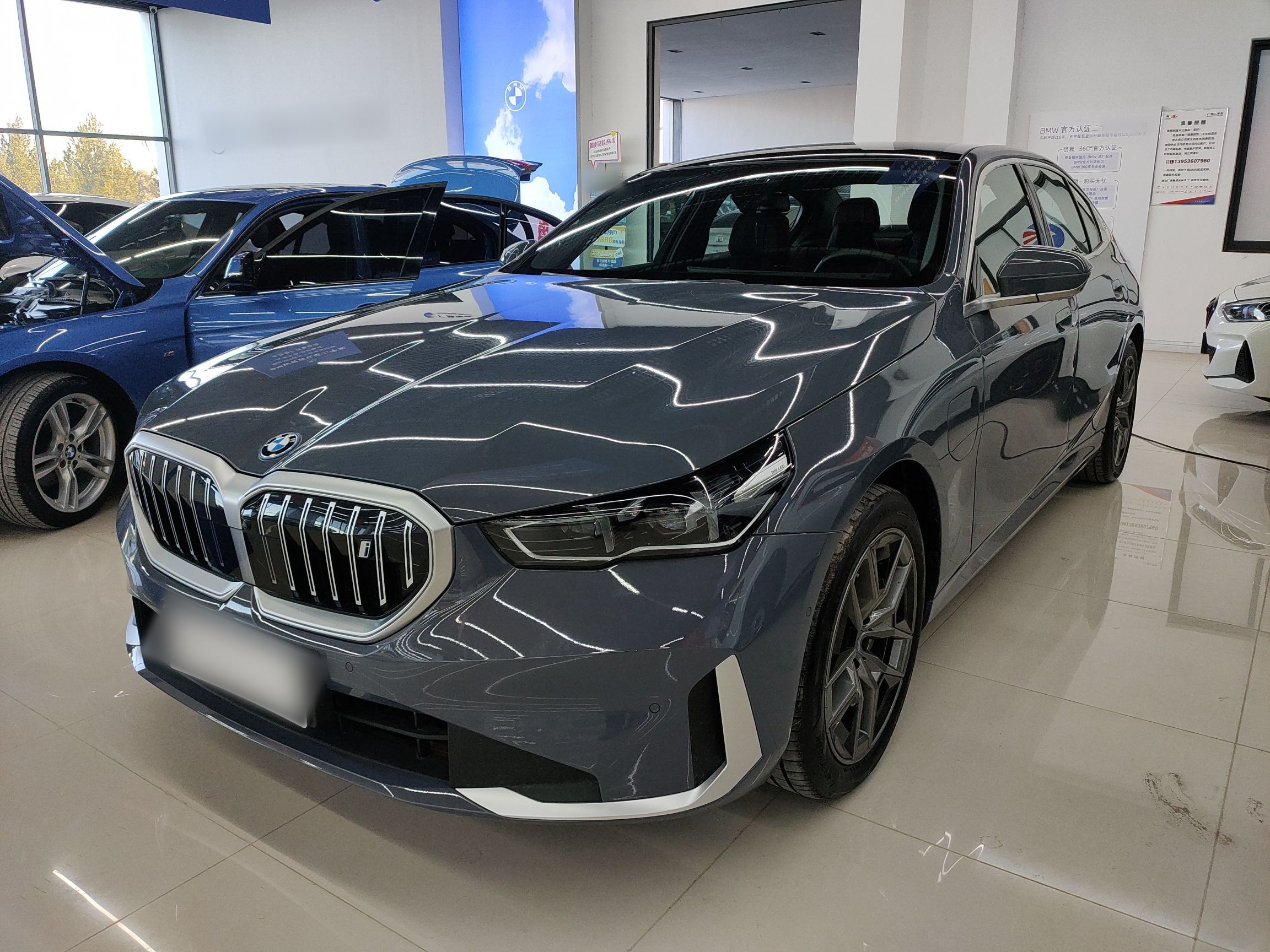 BMW i5 2025 car image 