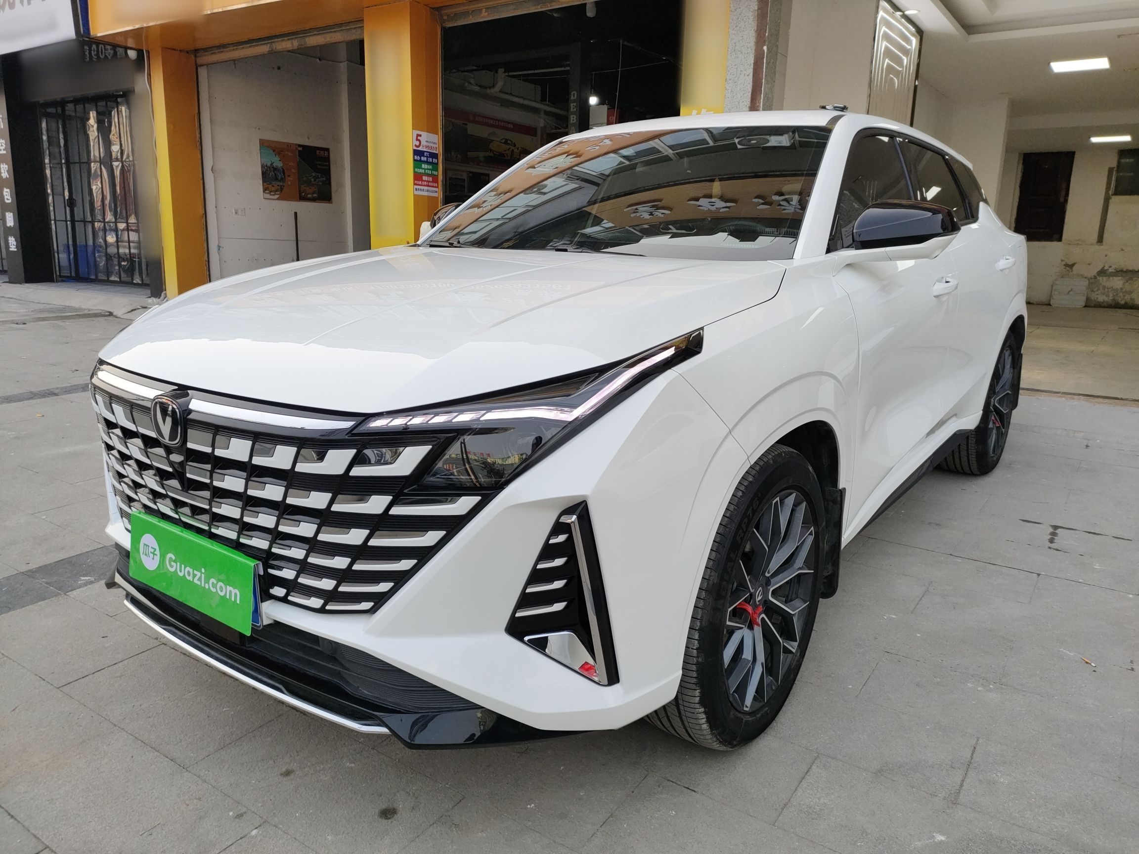 Changan UNI-Z 2025 car image 