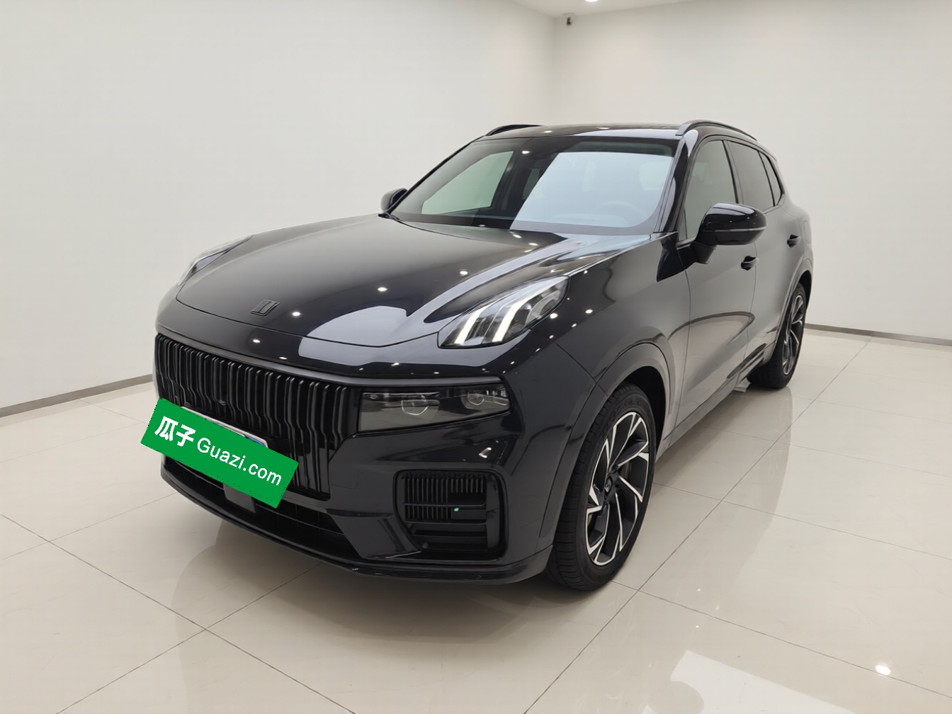Lynk & Co 09 2022 car image 