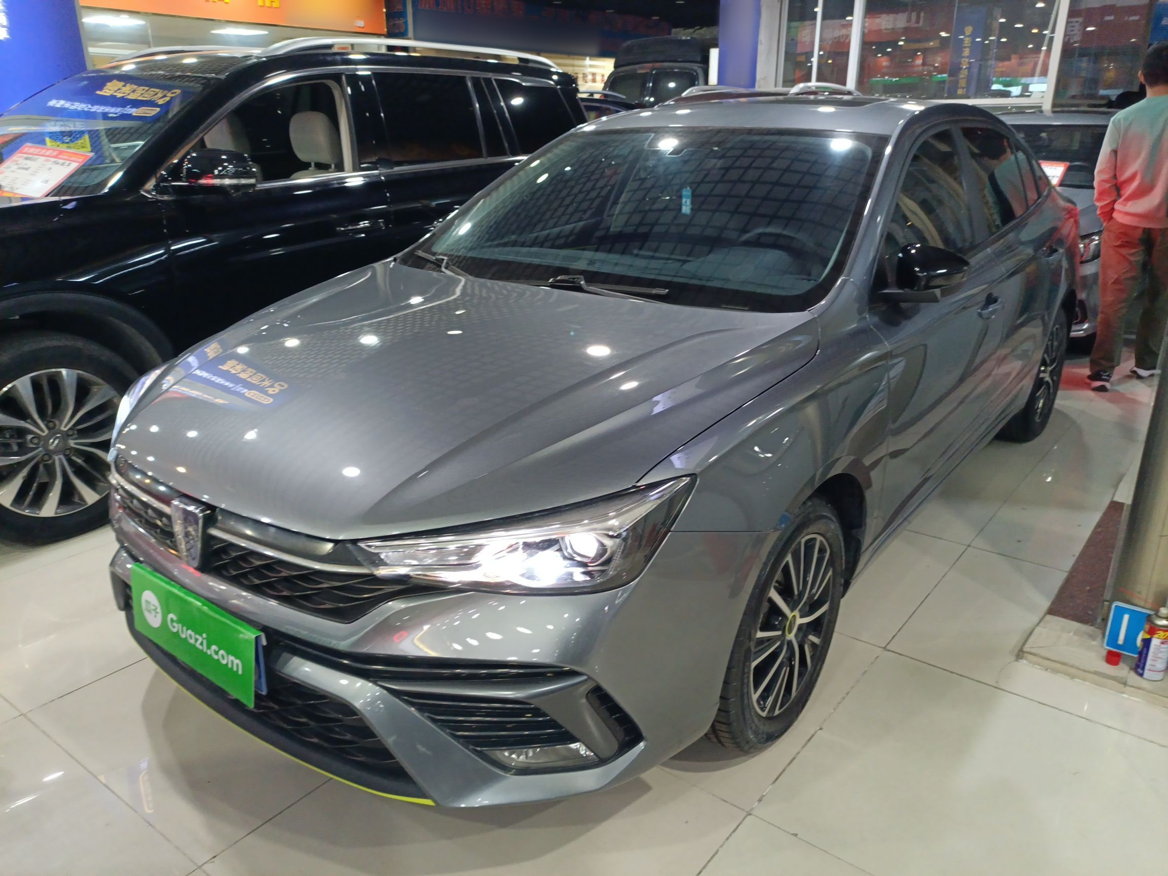 Roewe i5 2021 Roewe i5 2021 car image