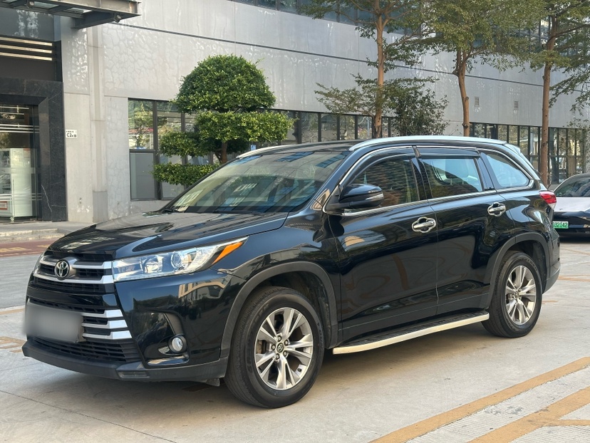 Toyota Highlander 2020 car image 