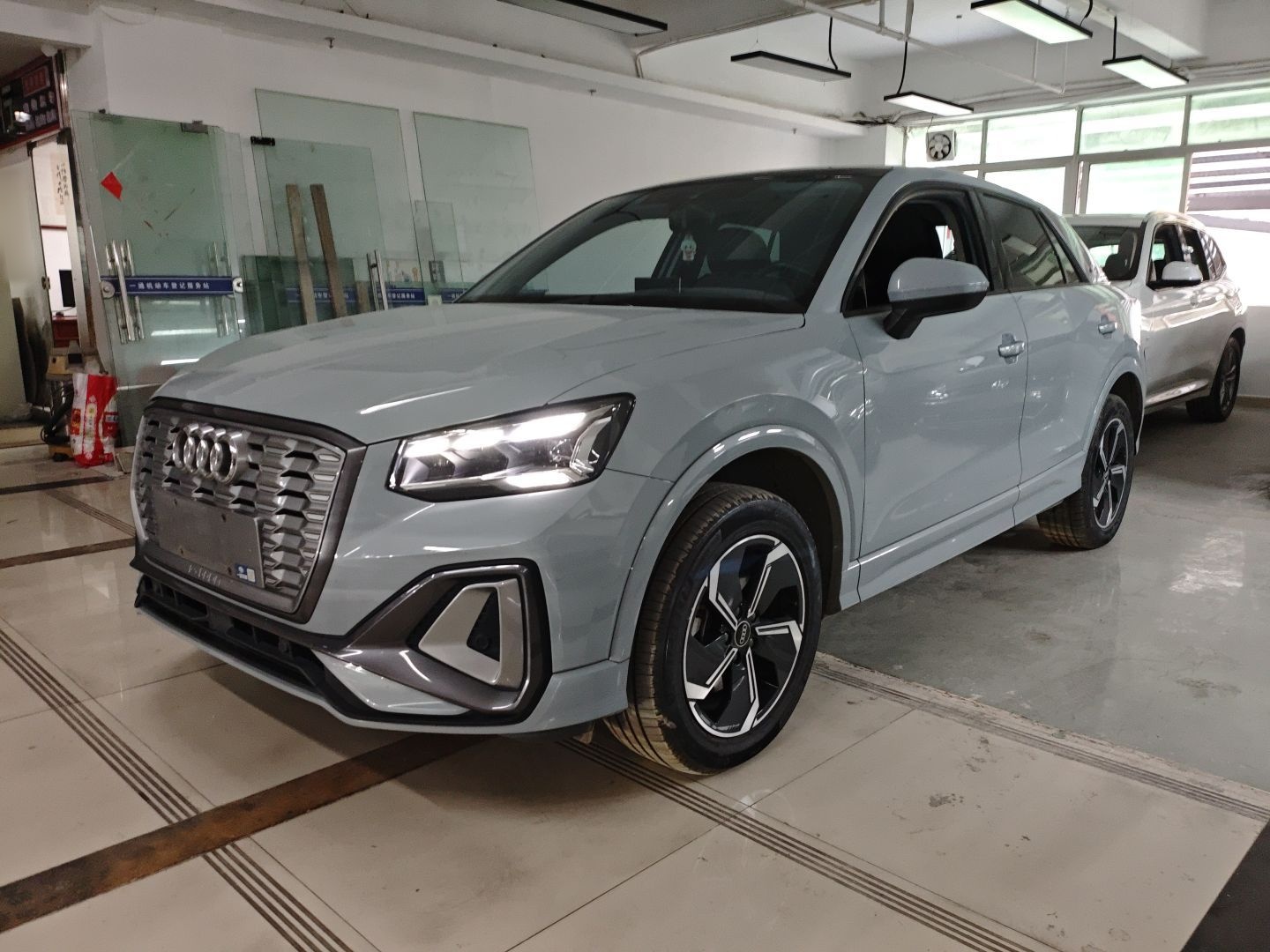 Q2L e-tron 2022 Q2L e-tron 2022 car image