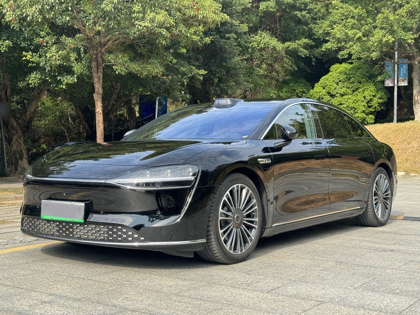 HongQi 2024 HongQi 2024 immagine di auto