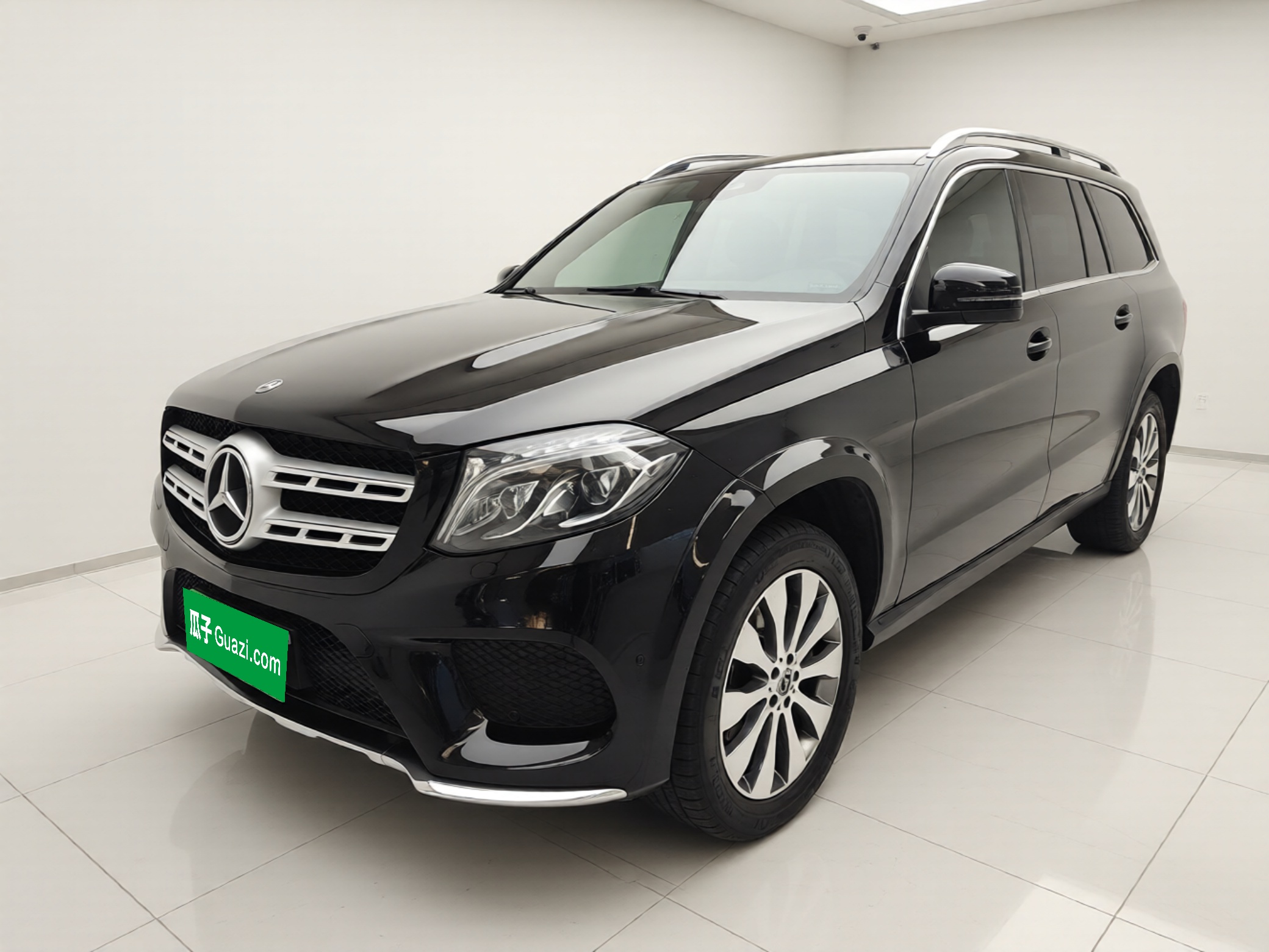 Mercedes-Benz GLS Class 2017 Mercedes-Benz GLS Class 2017 car image