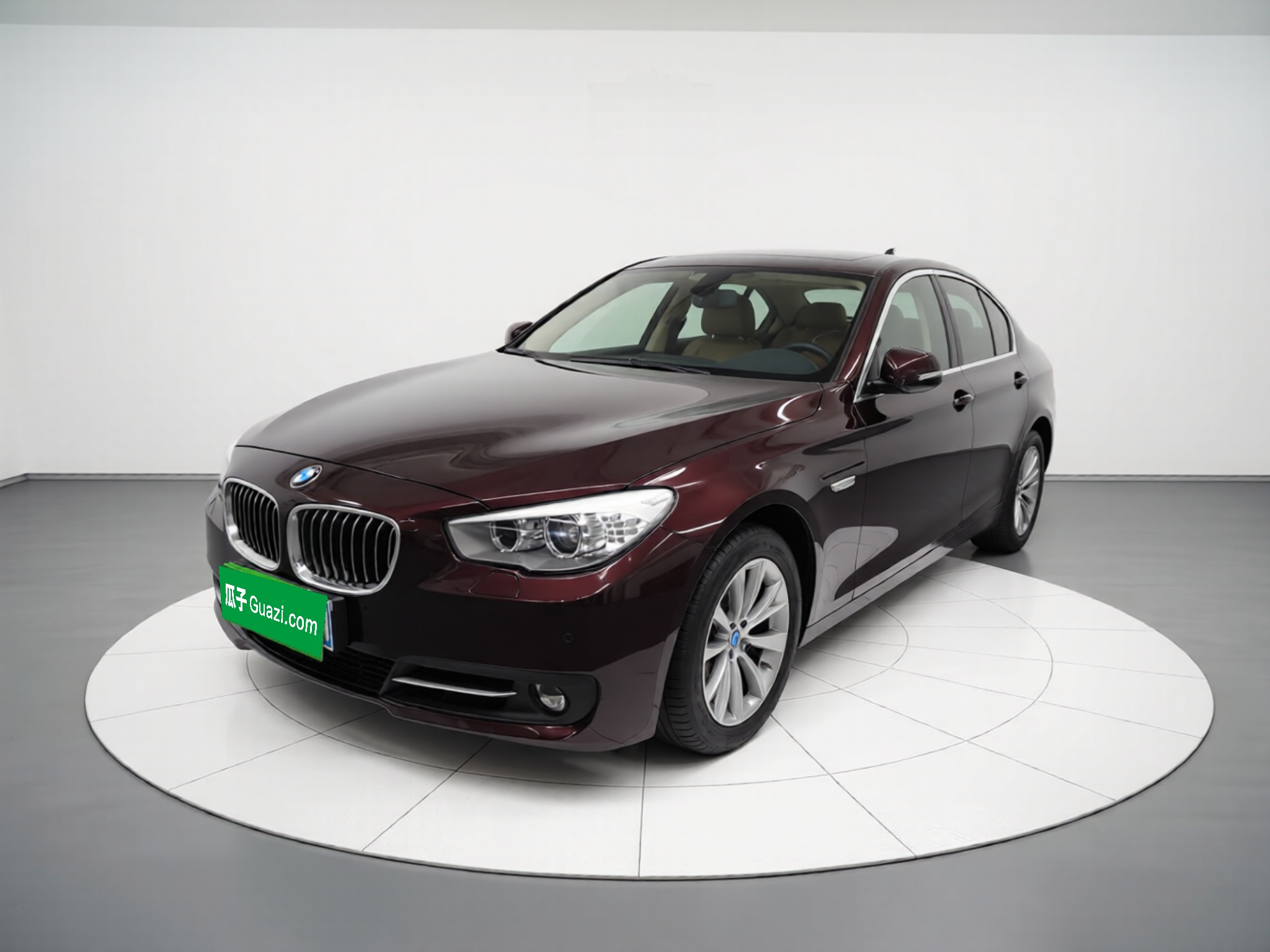 BMW 5 Series GT 2016 BMW 5 Series GT 2016 immagine di auto