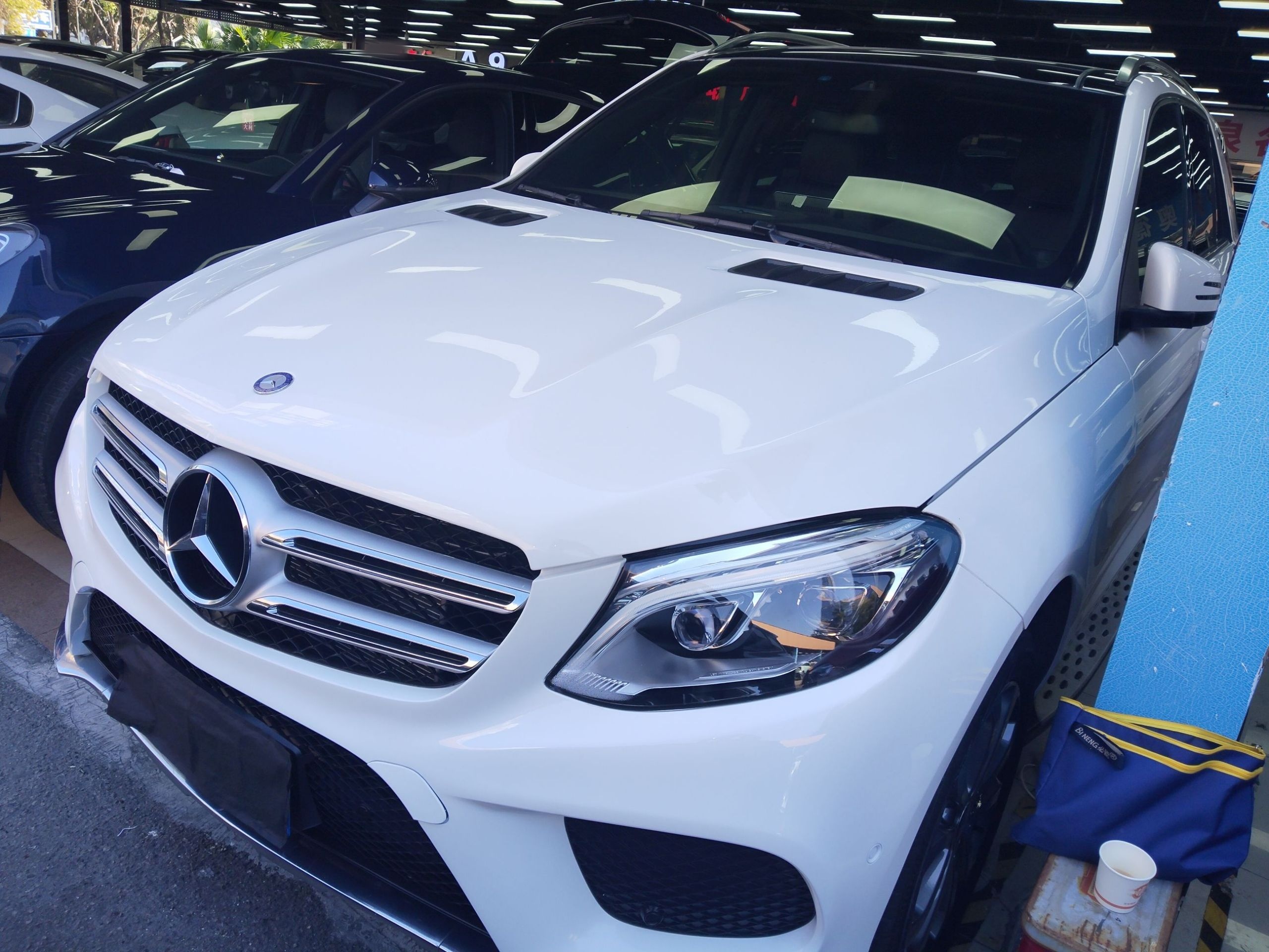 Mercedes-Benz GLE Class 2015 car image 