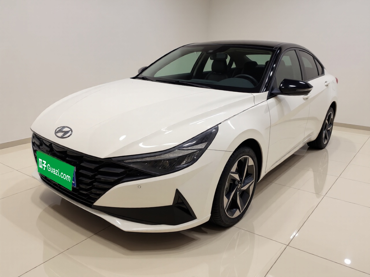 Hyundai Elantra 2022 изображение автомобиля 