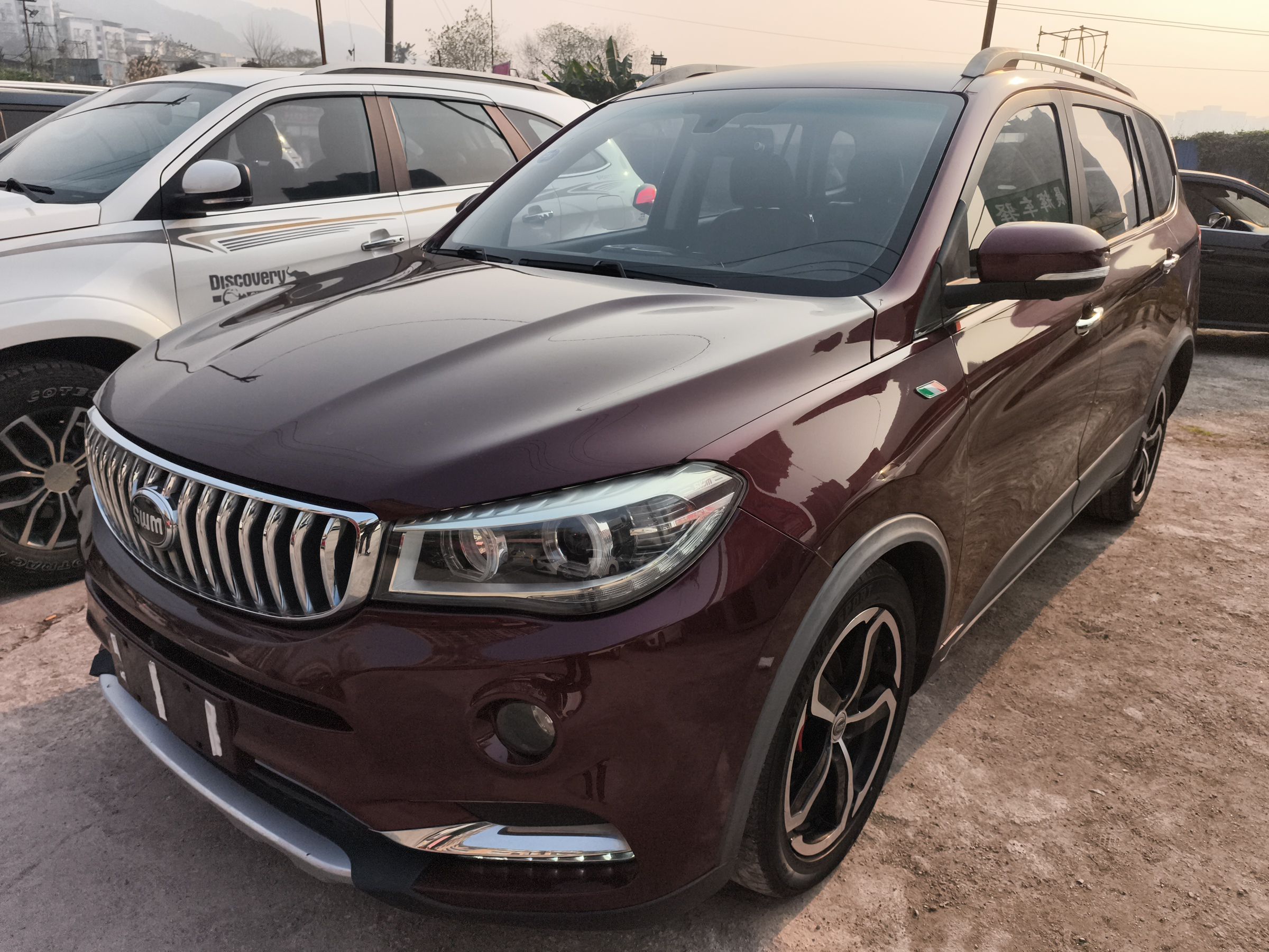 SWM X7 2018 SWM X7 2018 صورة سيارة