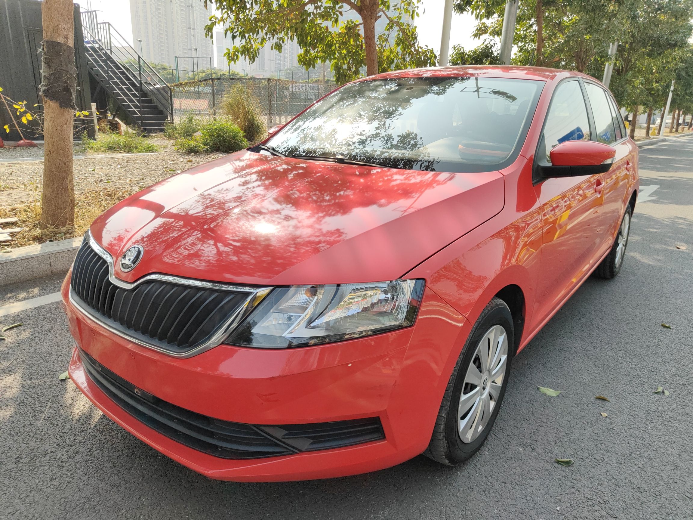 Skoda Rapid Spaceback 2018 Skoda Rapid Spaceback 2018 car image